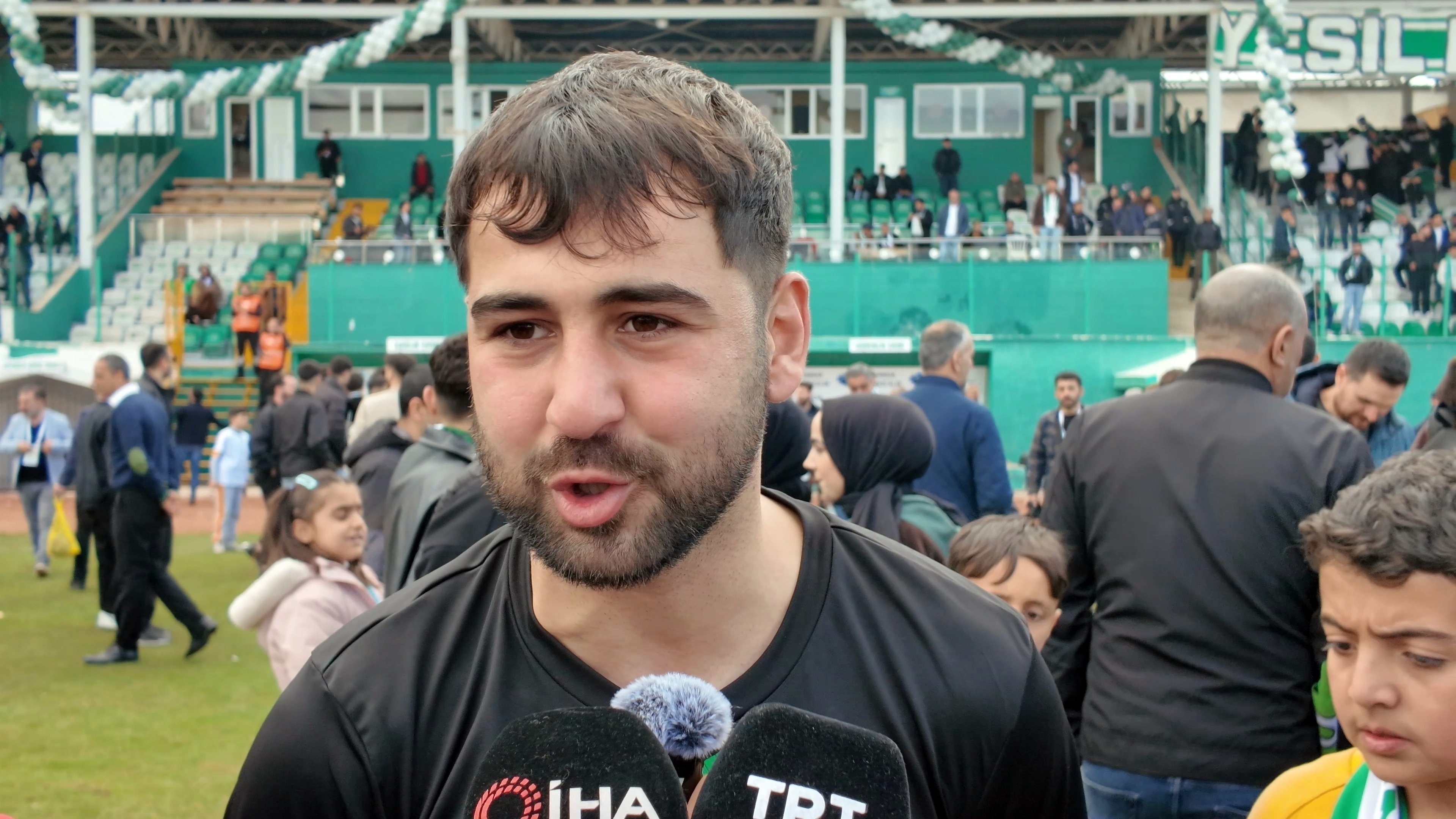 2'nci Lig'e yükselen 12 Bingölspor'dan şampiyonluk kutlaması