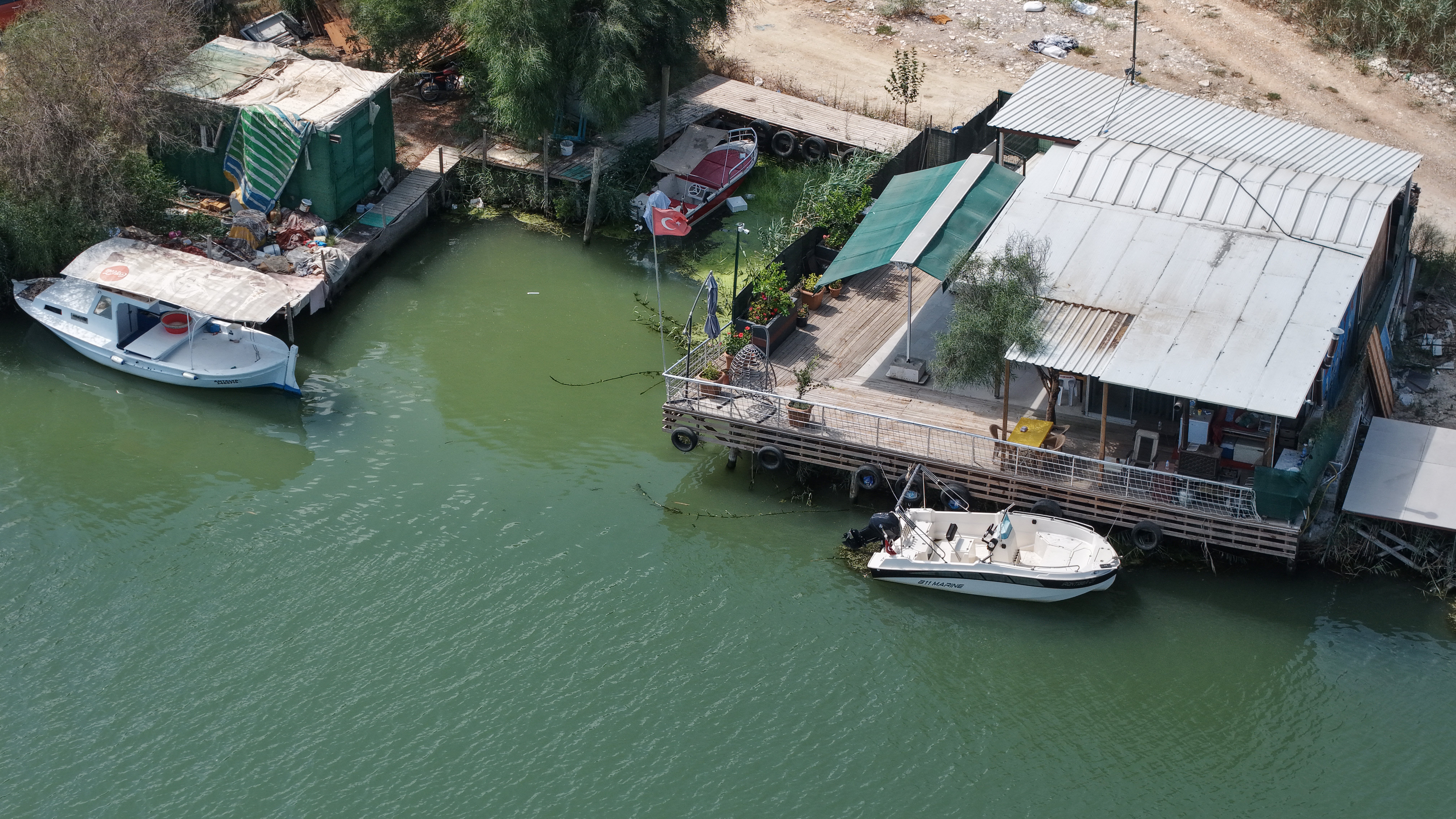 Acısu'daki 300 kaçak konteynere yıkım kararı