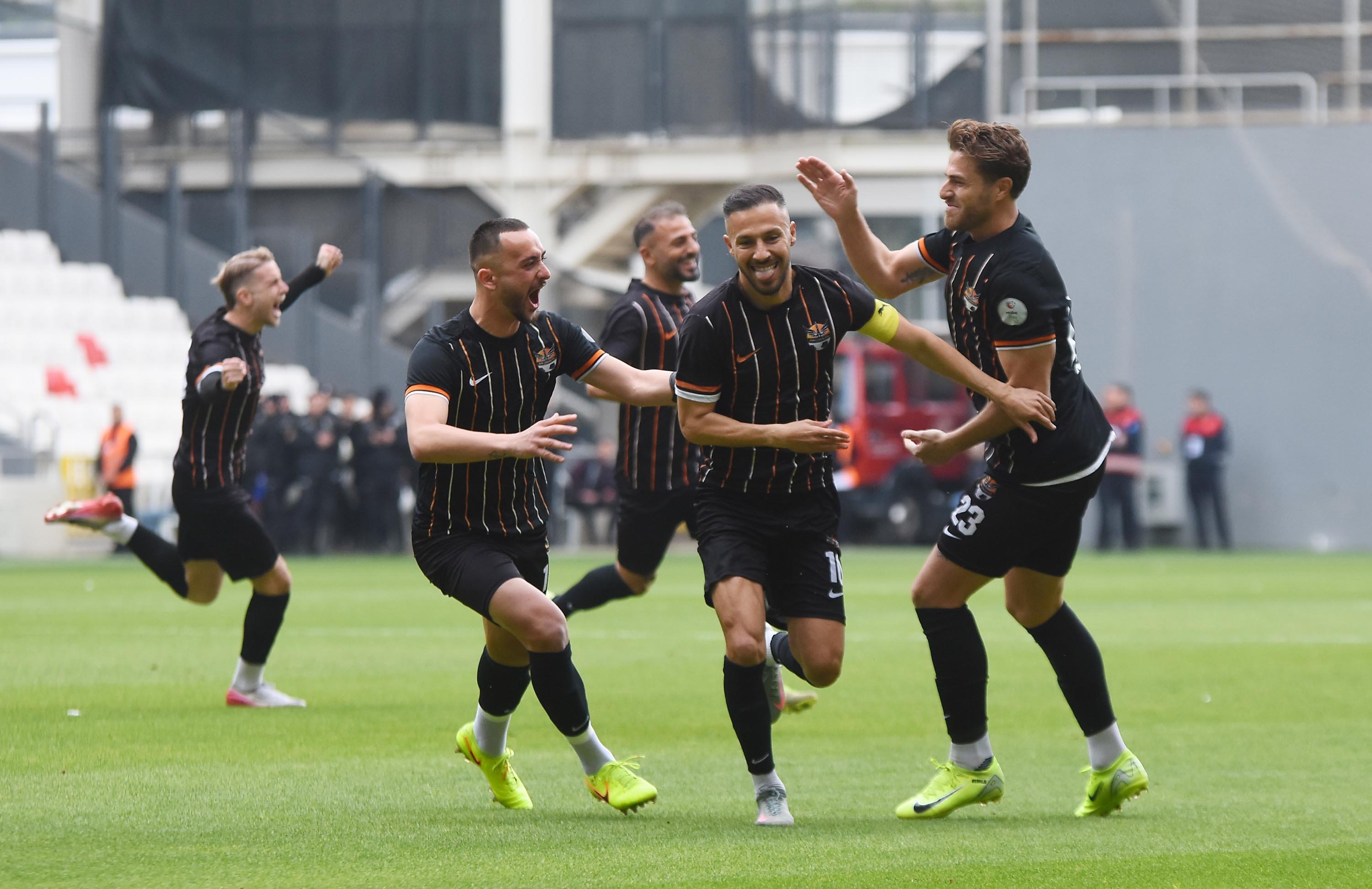 Altay - İzmir Çoruhlu FK / Fotoğraflar