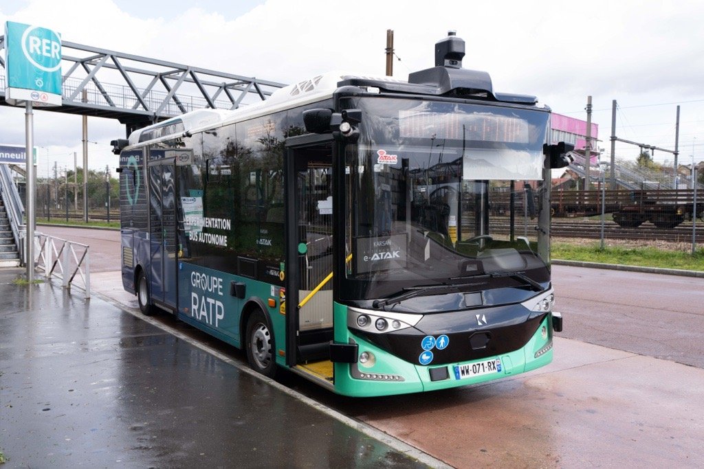 Bakan Kacır: Türkiye, Avrupa'nın en büyük otobüs üreticisi