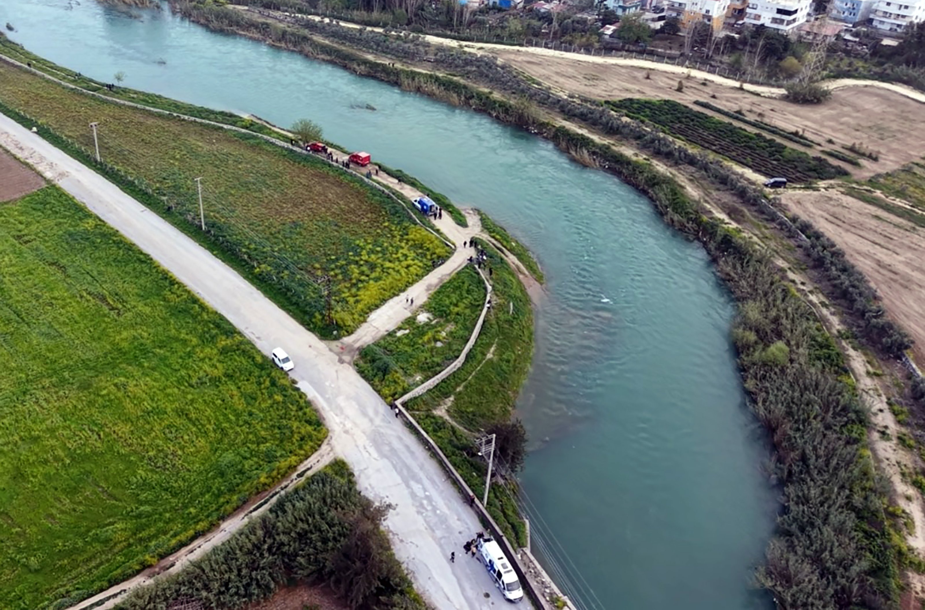 Berdan Çayı'nda kaybolan Batu'yu arama çalışmaları 2'nci gününde (2)