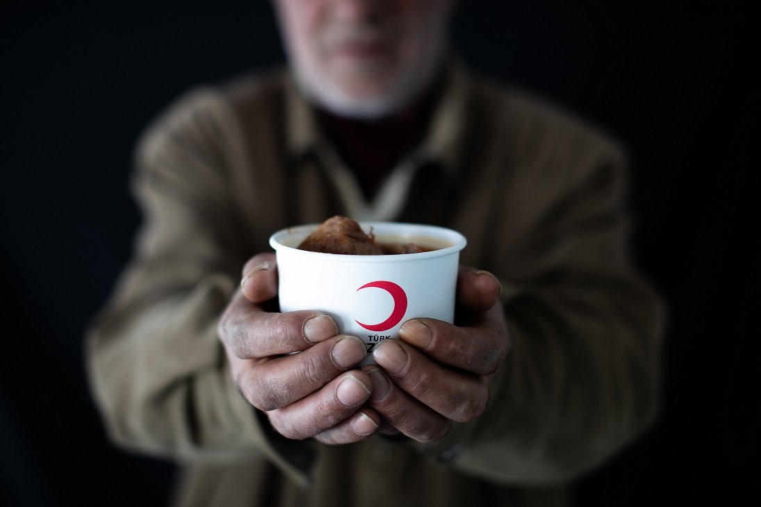 'Birlikten Lezzet Doğar' projesiyle ihtiyaç sahiplerine 13 binden fazla sıcak yemek ulaştırıldı