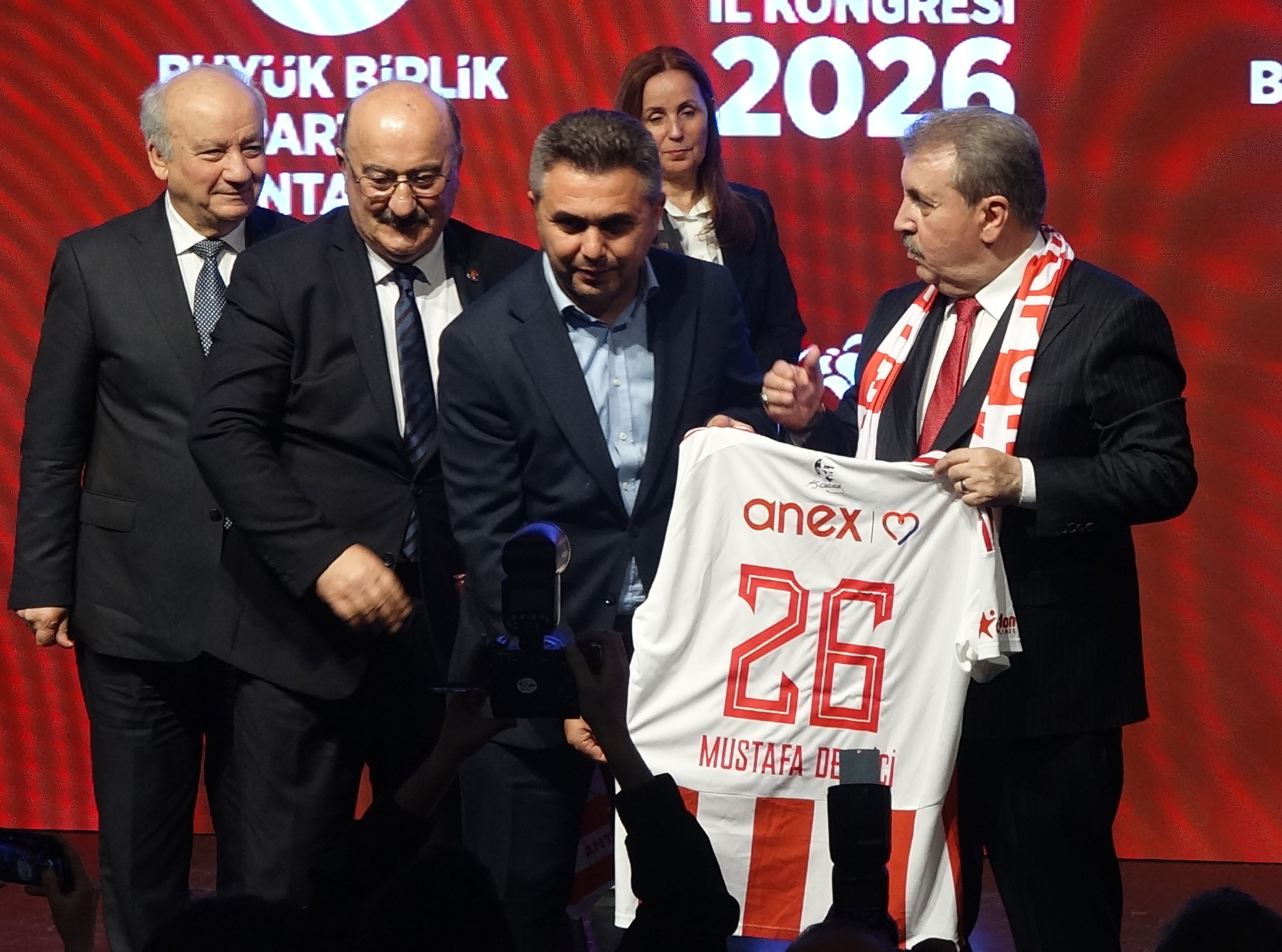 Destici: Amerika'da olan bizde de olacak