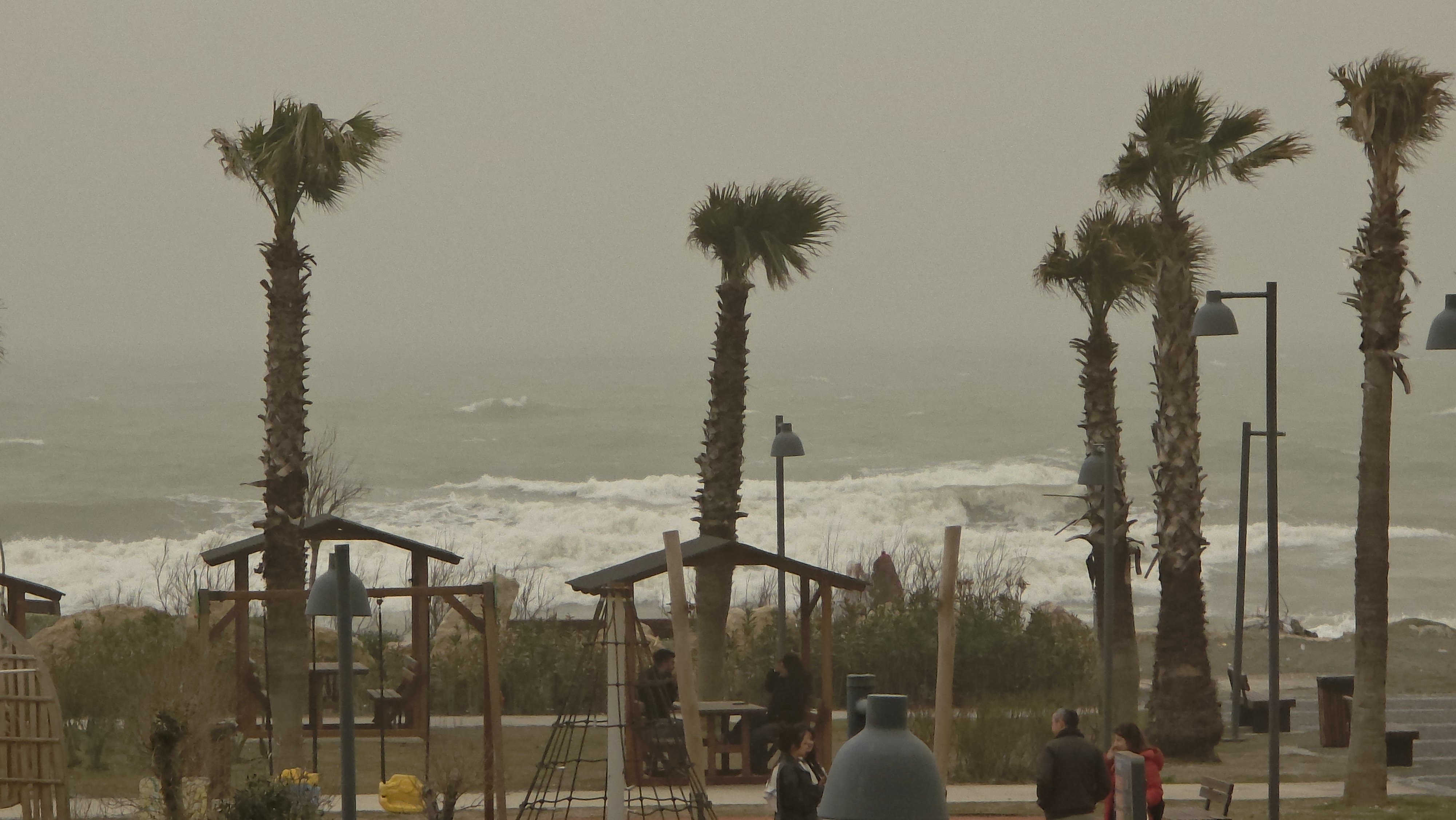 Doğu Akdeniz'de çöl tozu etkili oldu / Ek fotoğraflar