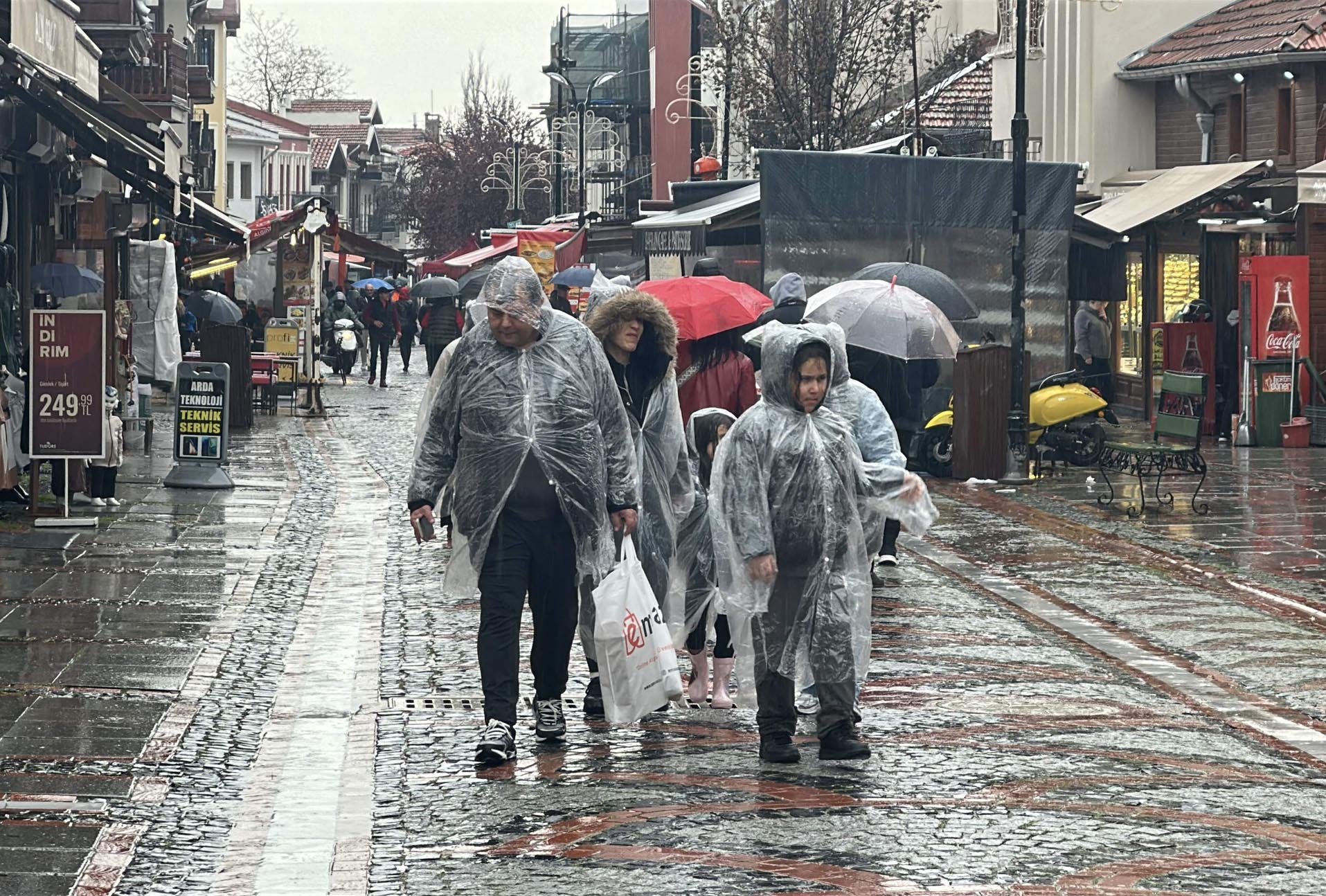 Edirne'de debisi artan Meriç ve Tunca nehirler için 'sarı alarm' verildi