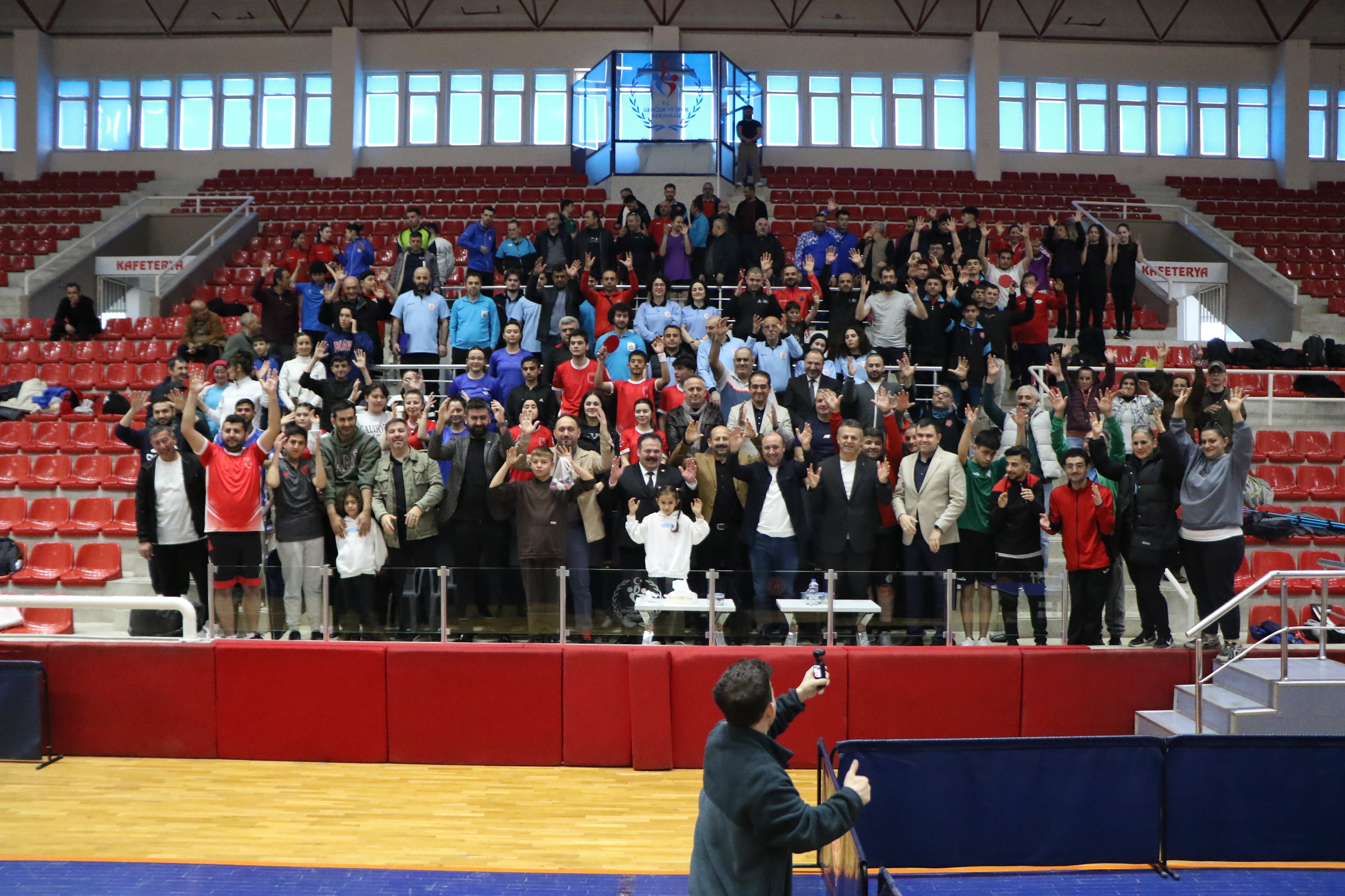 İşitme Engelliler Masa Tenisi Türkiye Şampiyonası Samsun'da başladı