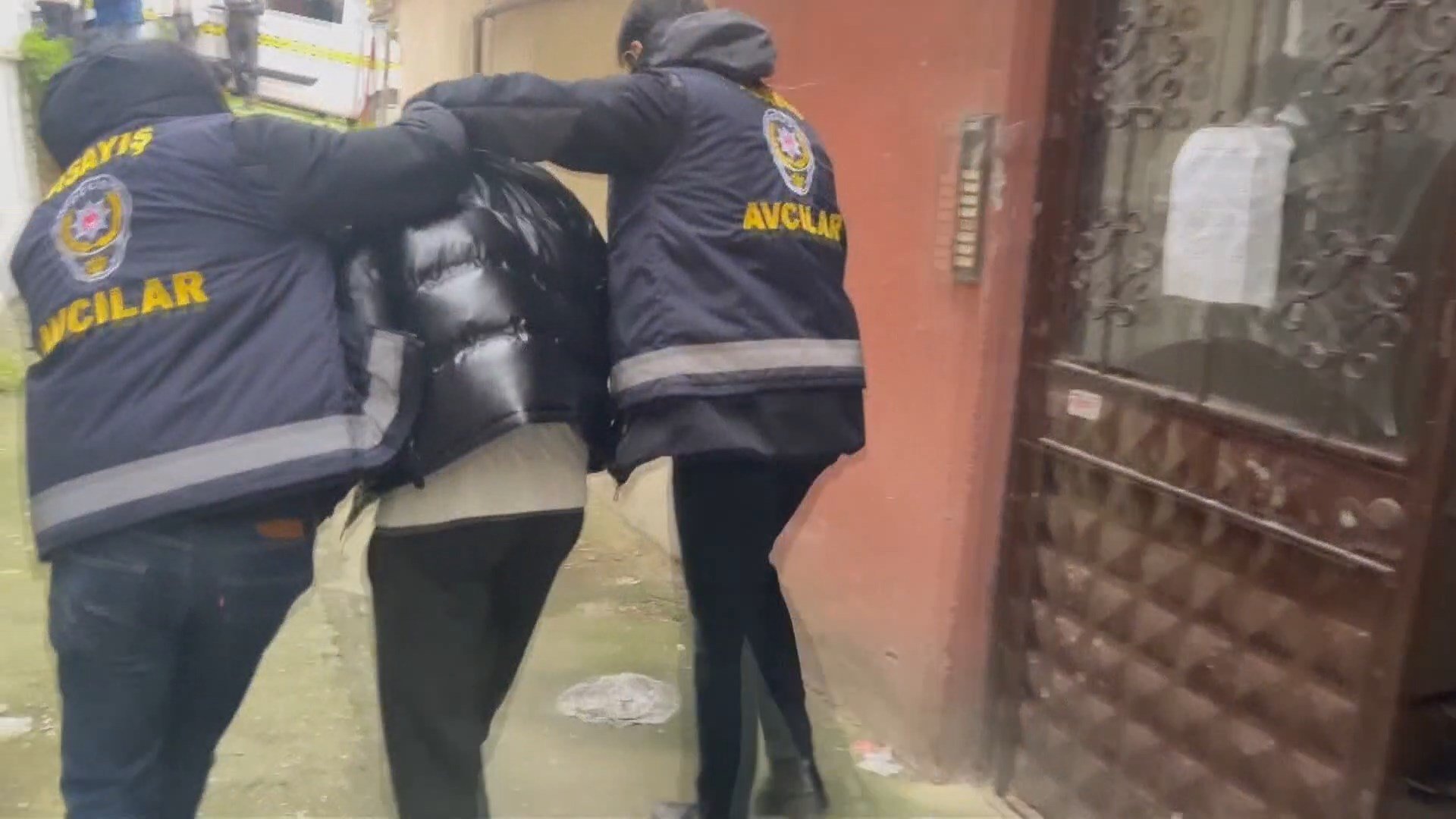 İstanbul - Avcılar'da son 1 ayda 108 uyuşturucu operasyonu: 152 gözaltı