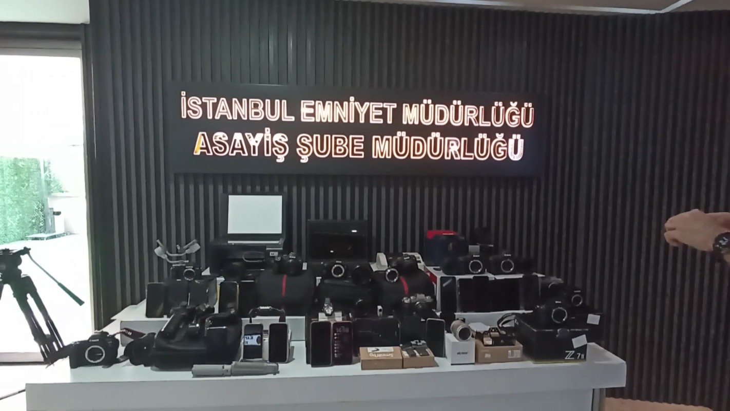 İstanbul - 'Kargo şebekesi' çökertildi; 10 gözaltı