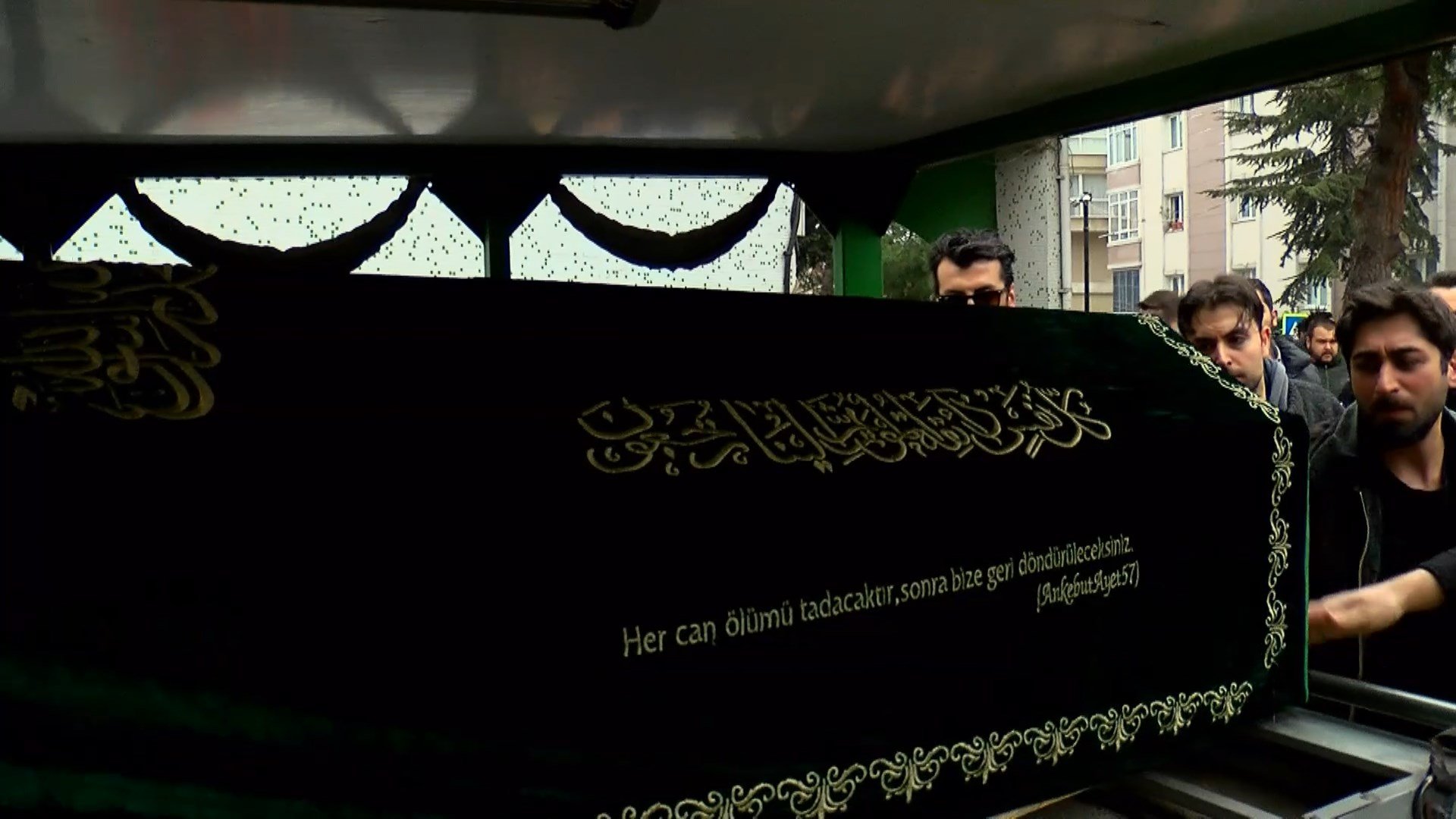 İstanbul - Oyuncu Ramazan Tetik son yolculuğuna uğurlandı