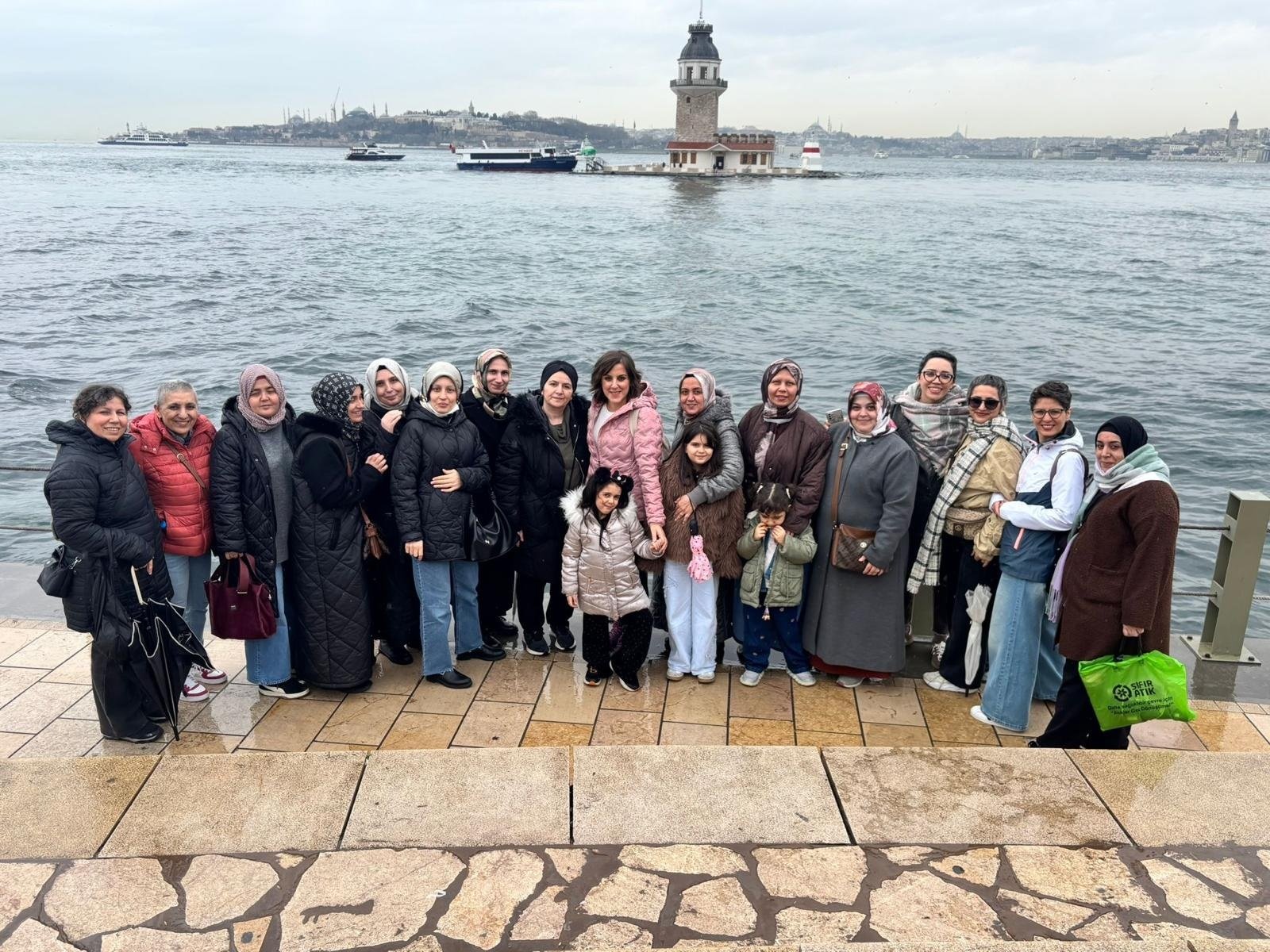 Kanseri yenen Pelin hemşire, kitabıyla hastalara umut oluyor