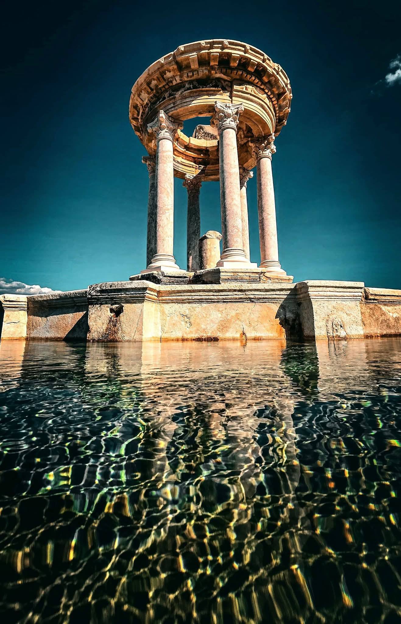 Kışın üzeri kapatılan Medusa mozaiği ziyarete açıldı