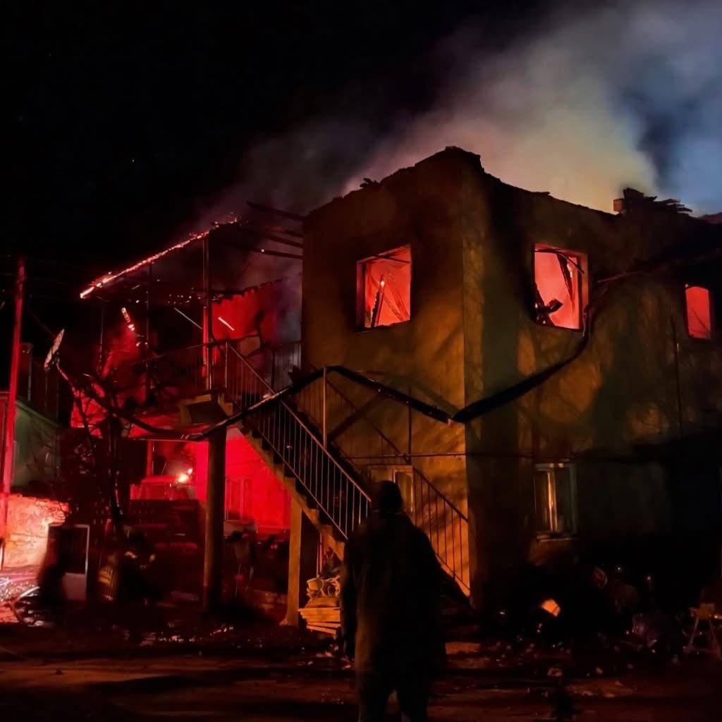 Kızı 'Melek'i yangında kaybedip evsiz kalan anne, hayata tutunmaya çalışıyor