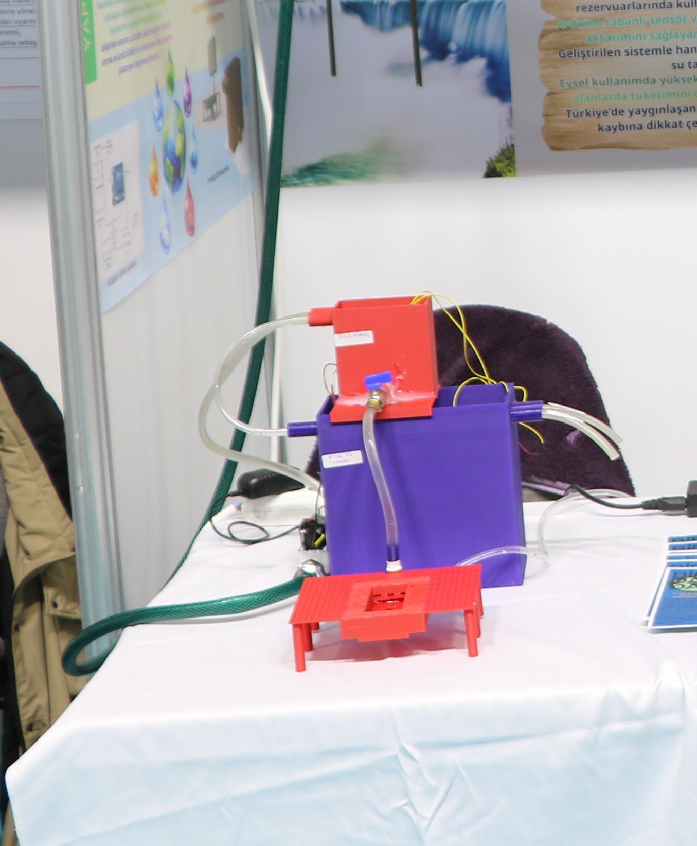 Öğrencilerden arıtma suyuna akıllı dönüşüm; 'Bir Damla Daha'