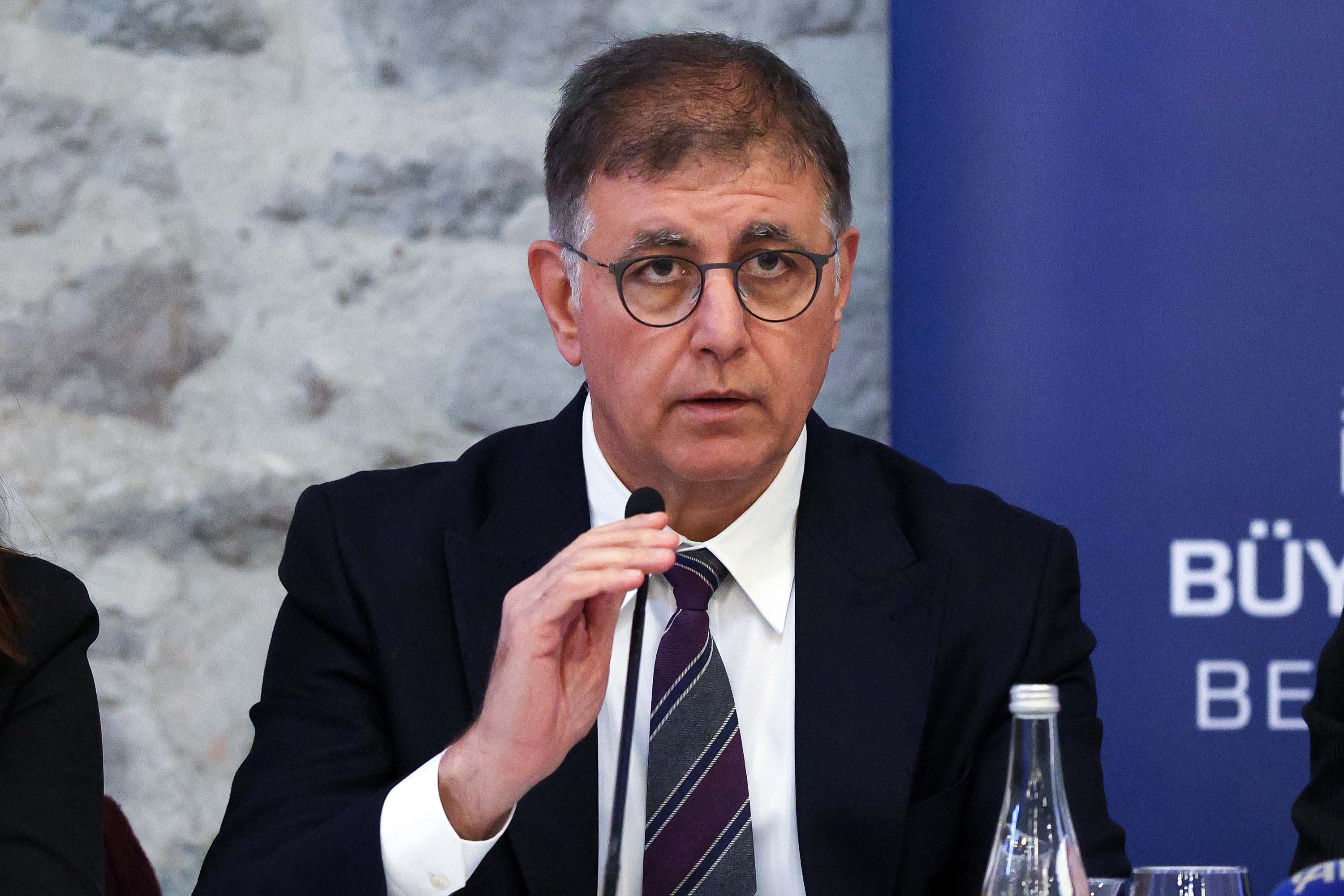 Özgür Özel: Bu dönemin en büyük ayıbı parlamentoda Romanların temsil edilmiyor oluşu