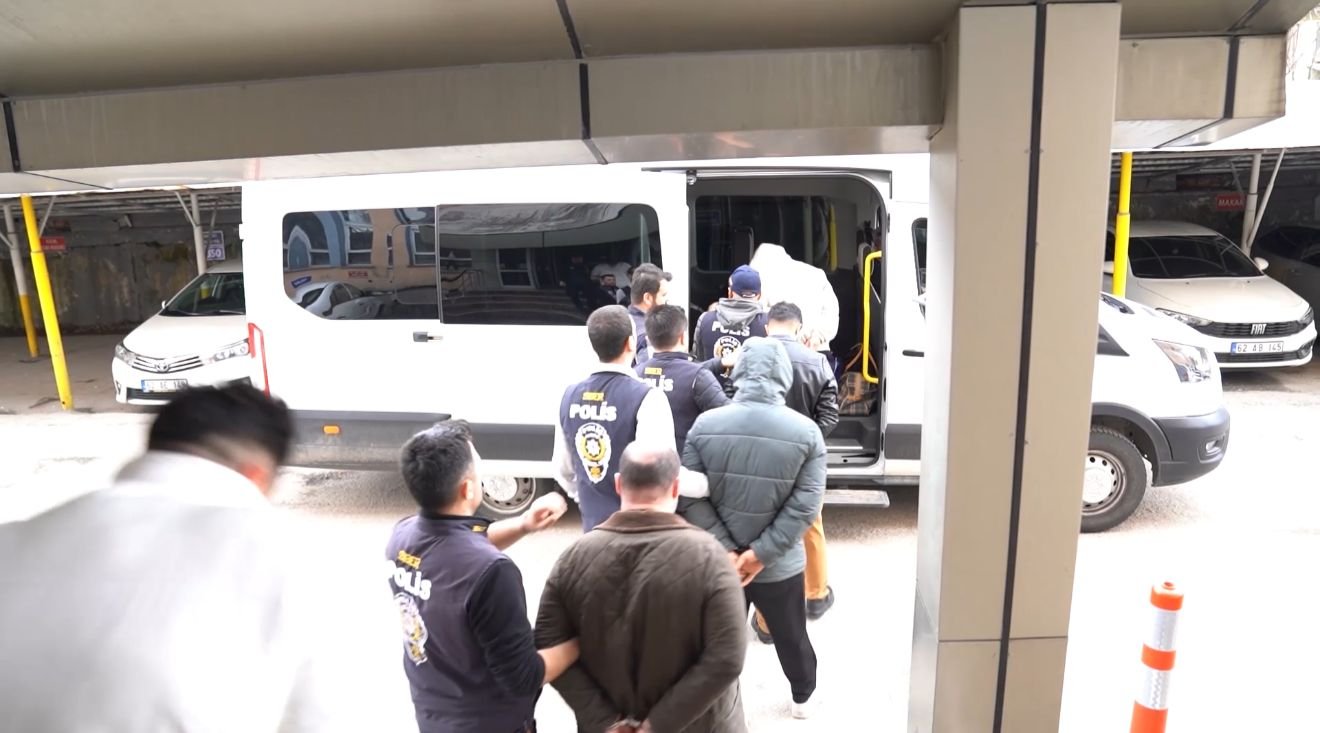 Sahte yatırım çetesine 5 ilde operasyon: 8 tutuklama