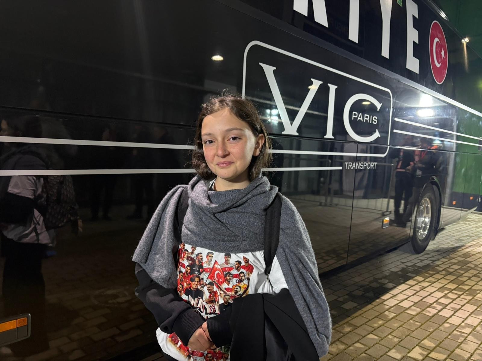 TFF Başkanı İbrahim Hacıosmanoğlu'nun kızı Ela: Dünya Kupası'nı ellerimizde kaldırırız bence