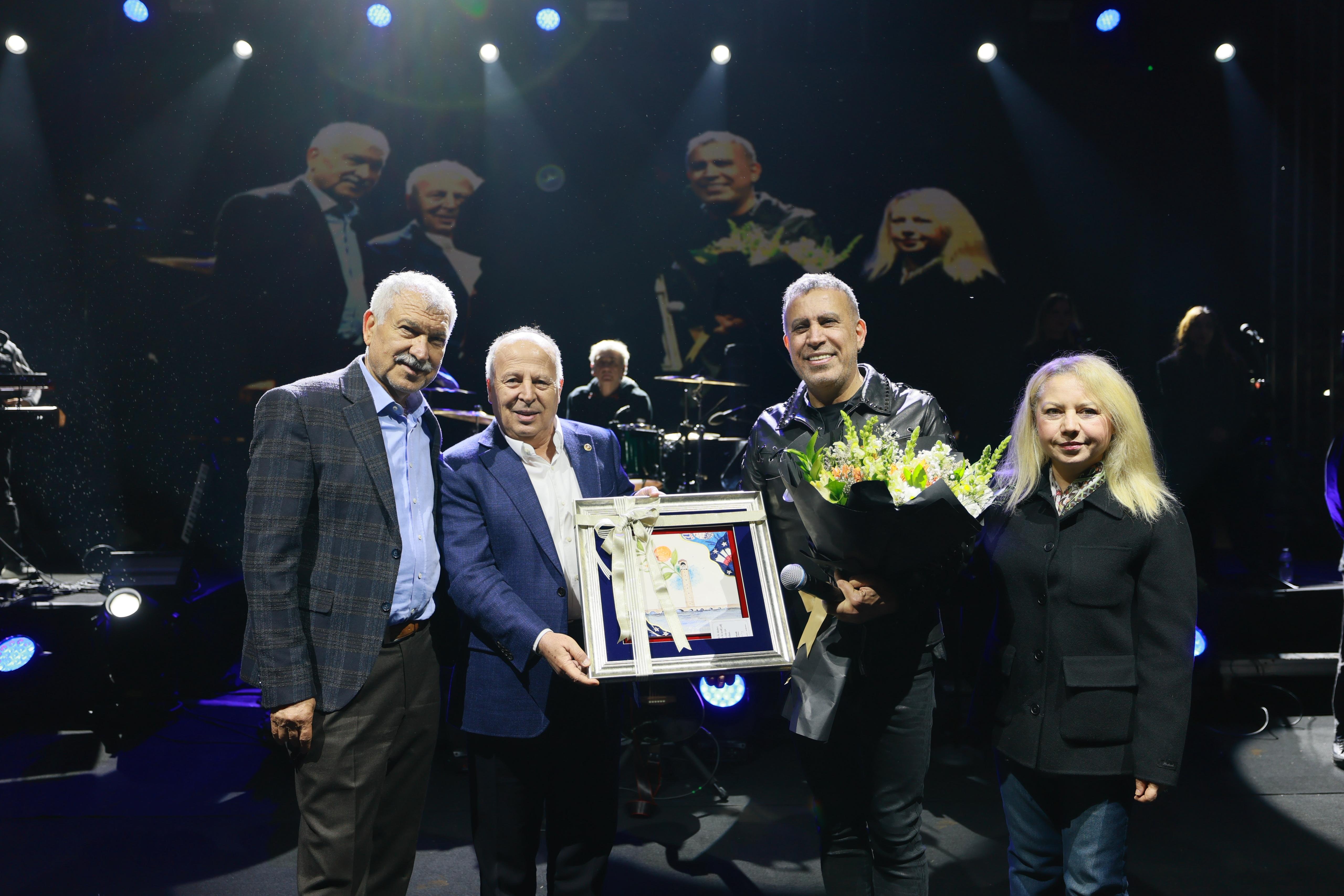 Uluslararası Portakal Çiçeği Karnavalı'nda rengarenk görüntüler (2)