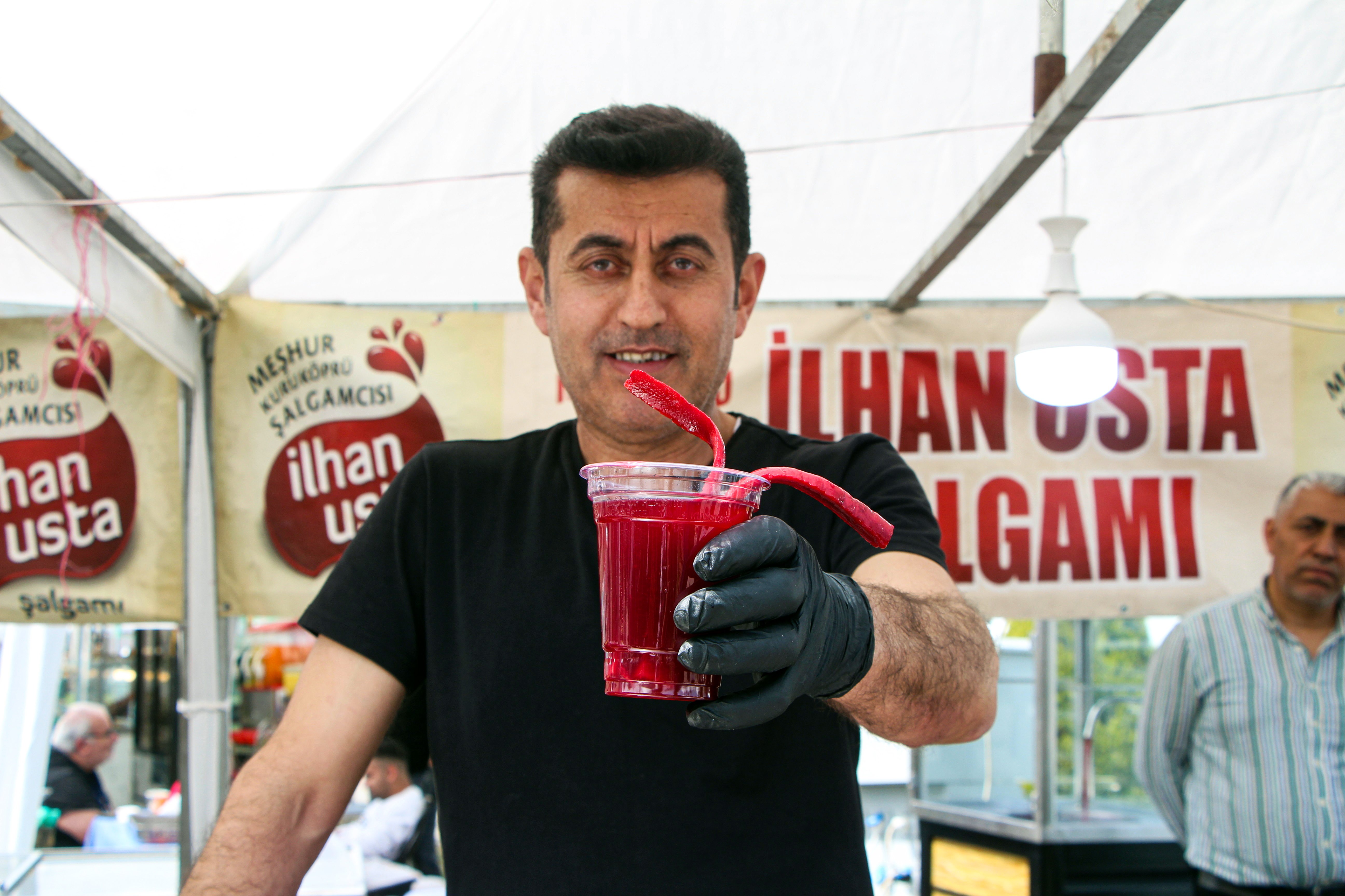 Uluslararası Portakal Çiçeği Karnavalı'nda rengarenk görüntüler