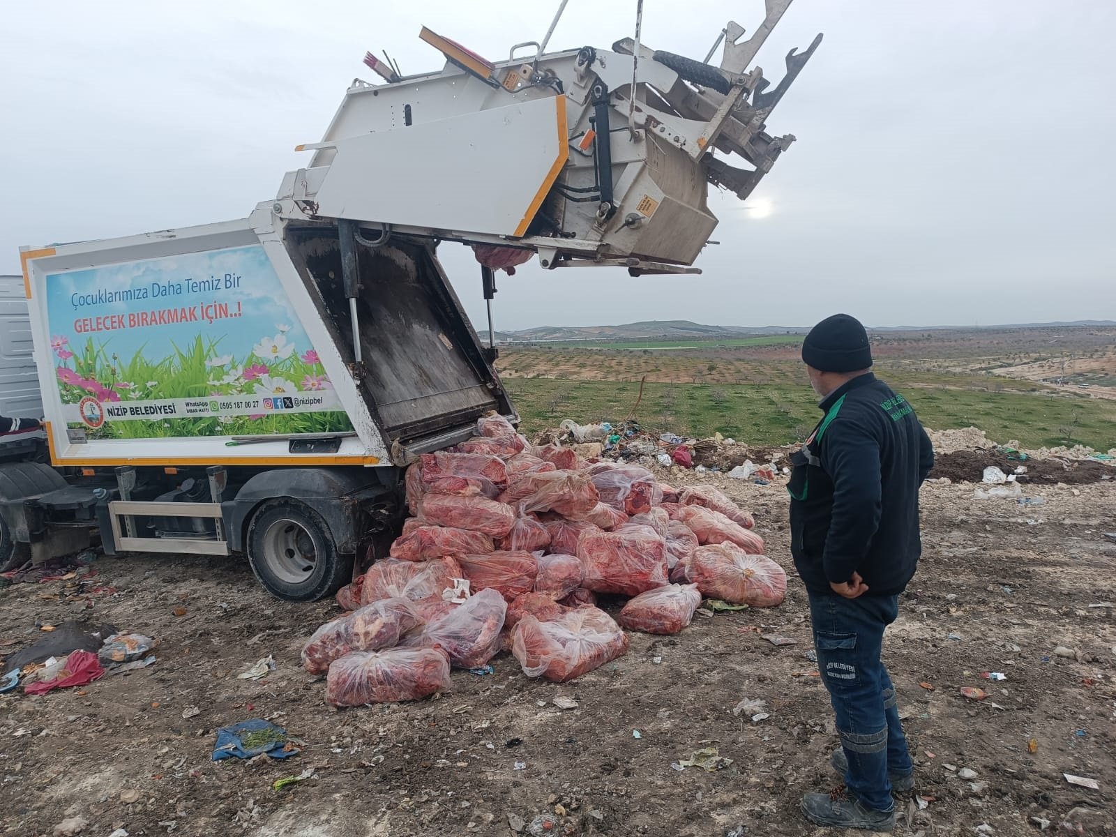 Uygunsuz koşullarda taşınan 1,6 ton sakatat imha edildi