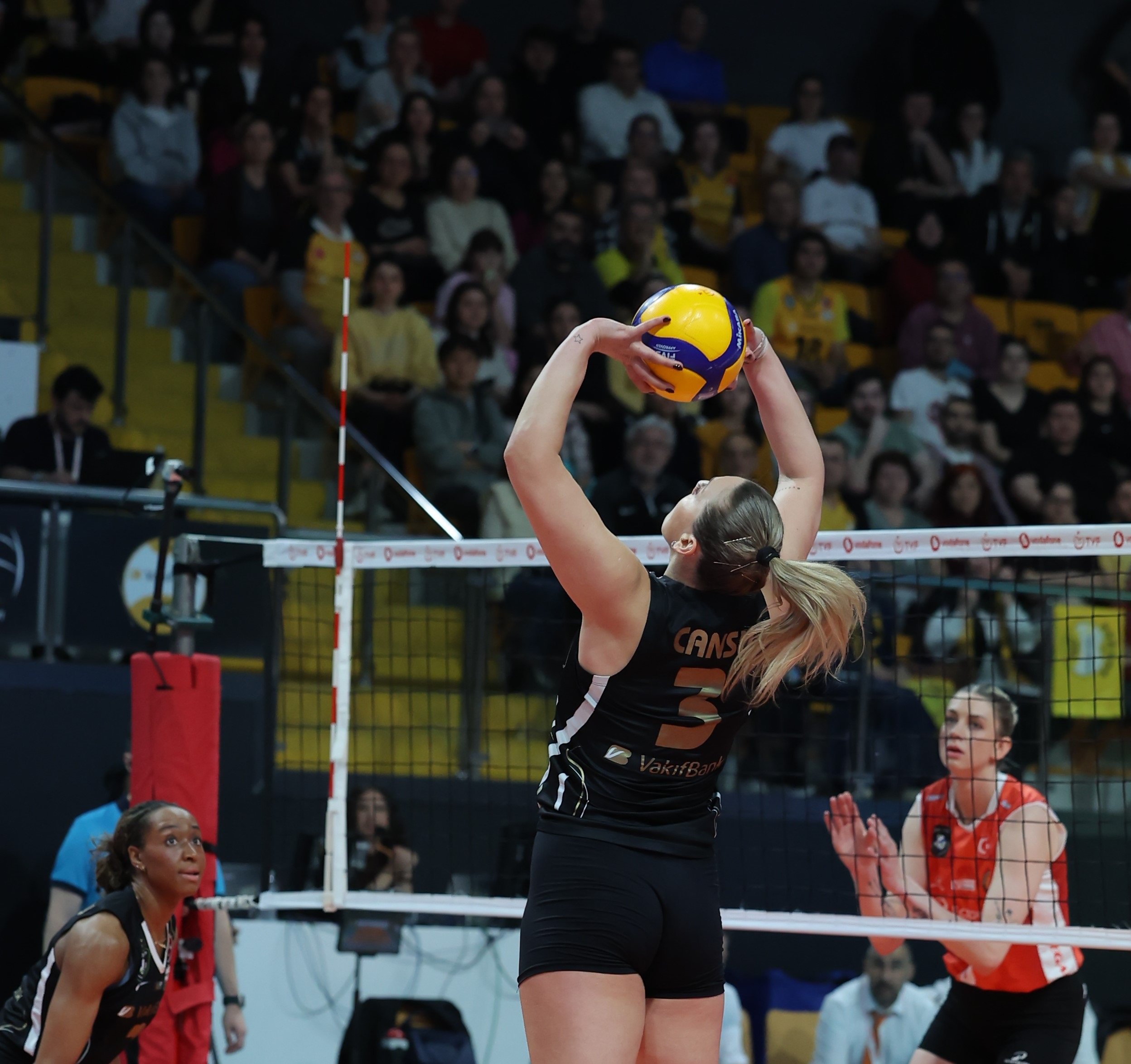 VakıfBank - Eczacıbaşı: 3-2