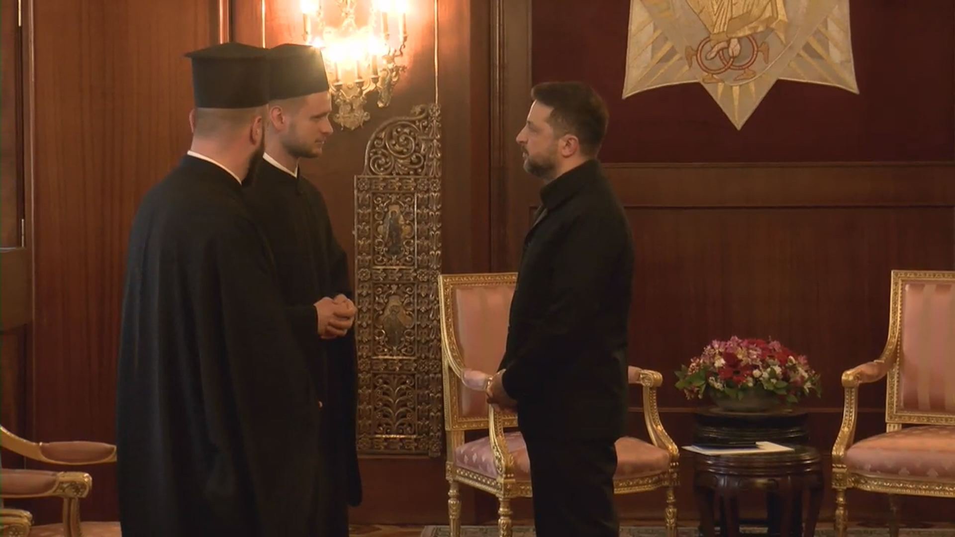 Zelenskiy Fener Rum Ortodoks Patrikhanesi'ni ziyaret ediyor-1
