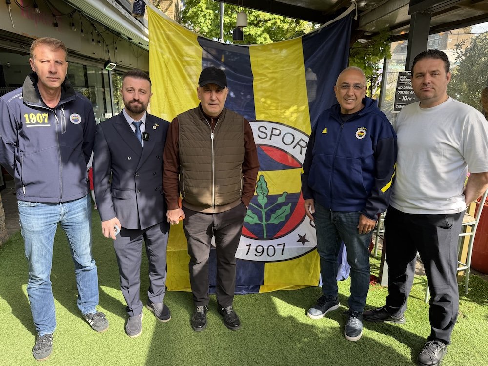 Londra Fenerbahceliler Dernegi 23 Nisan Kutlaması Londra Baskanlar
