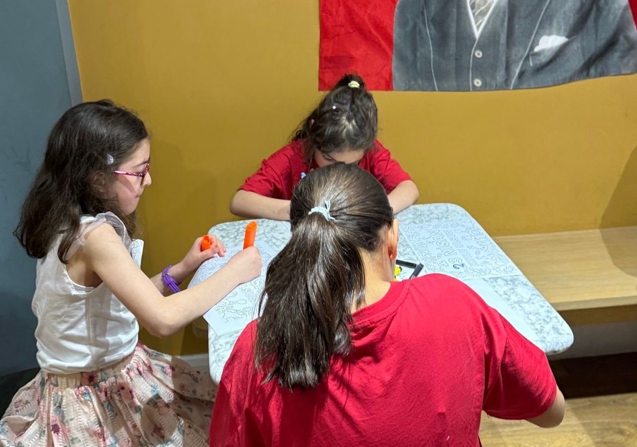 Londra’da 23 Nisan’dan Köy Okullarına Umut 3