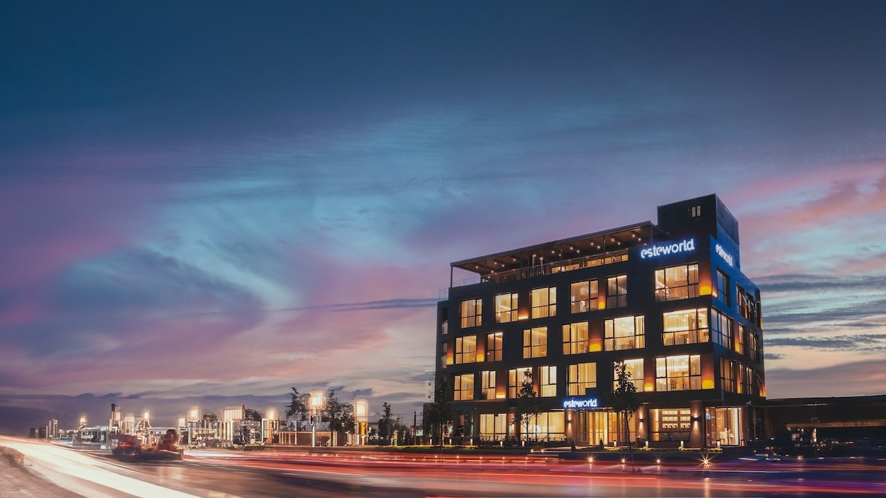 Altunizade Surgical Complex Esteworld