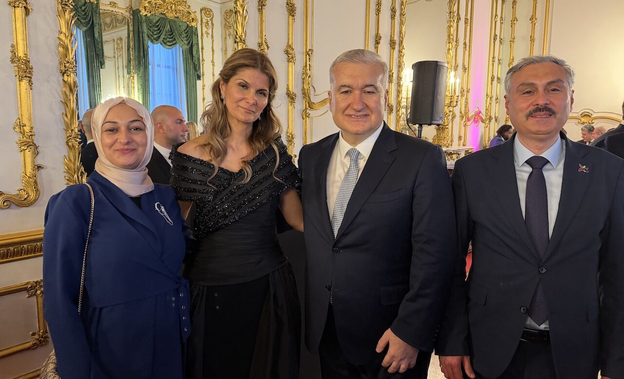 Azerbaycan’ın Bağımsızlık Günü Londra’da Kutlandı 10