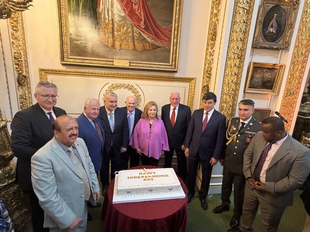 Azerbaycan’ın Bağımsızlık Günü Londra’da Kutlandı04