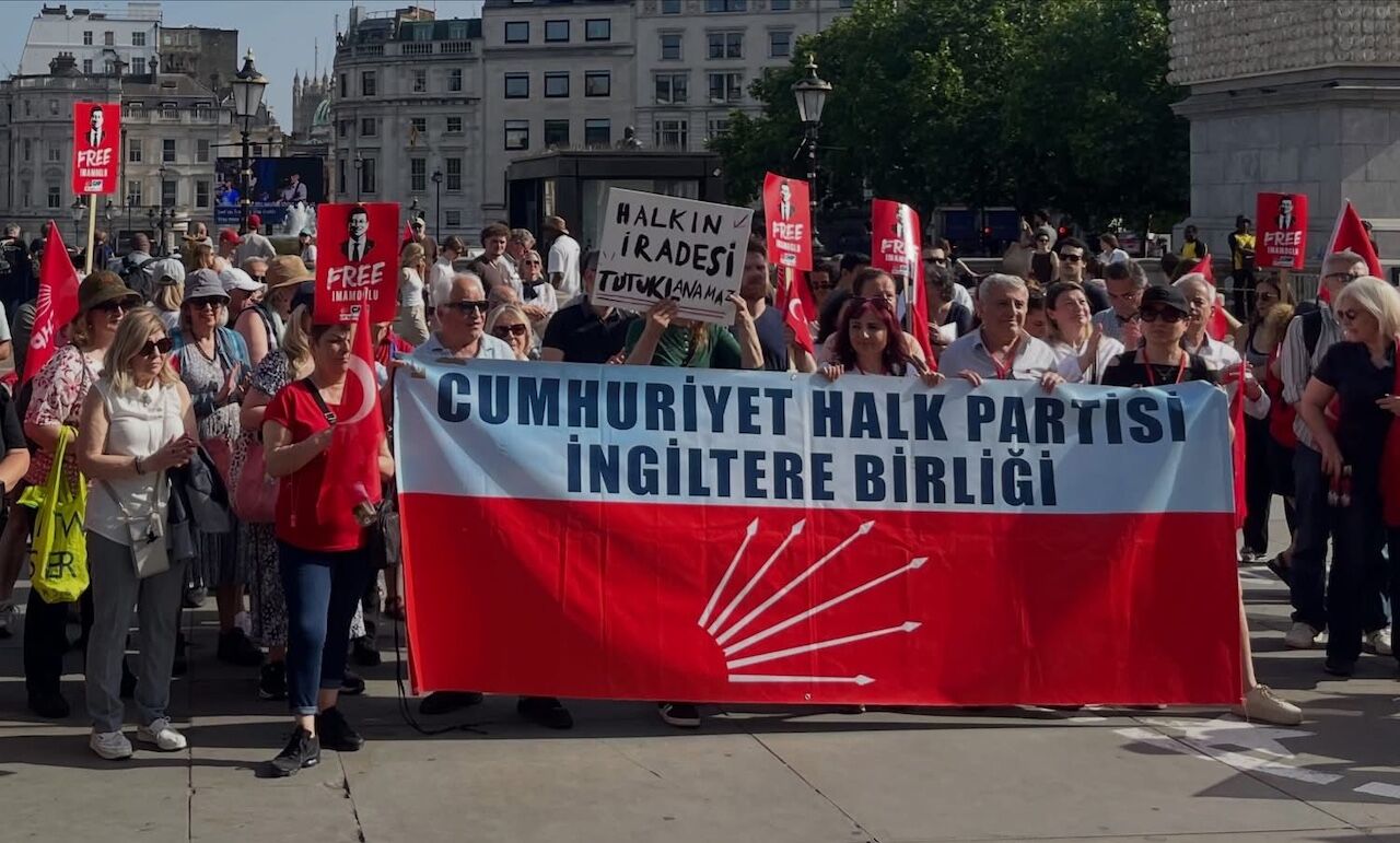 Londra’dan Demokrasi Mesajı, Halkın İradesi Susturulamaz 6
