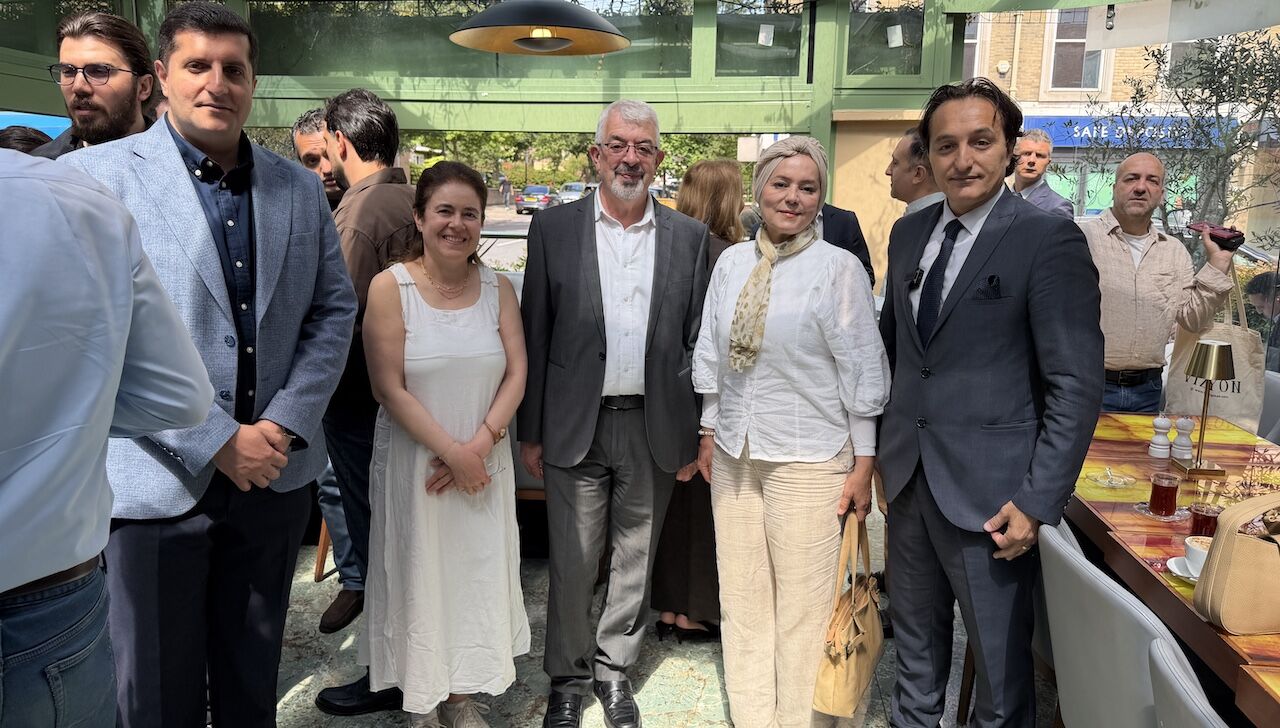 Londra’da Türk Ve Azerbaycanlı İş İnsanları Buluştu 1