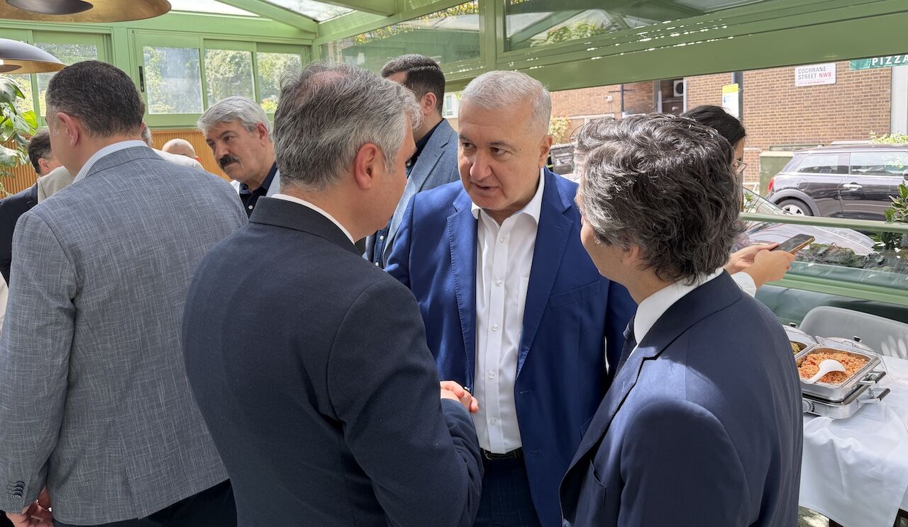 Londra’da Türk Ve Azerbaycanlı İş İnsanları Buluştu 3