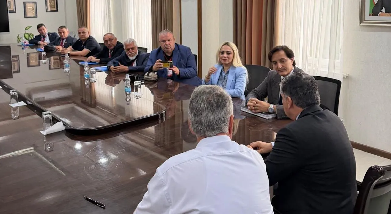 Ozbekistan Ingiltere Arasinda Medya Is Birligi