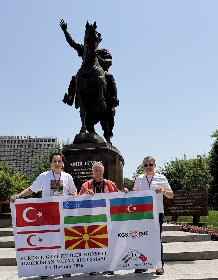 Taskent Timur Heykeli