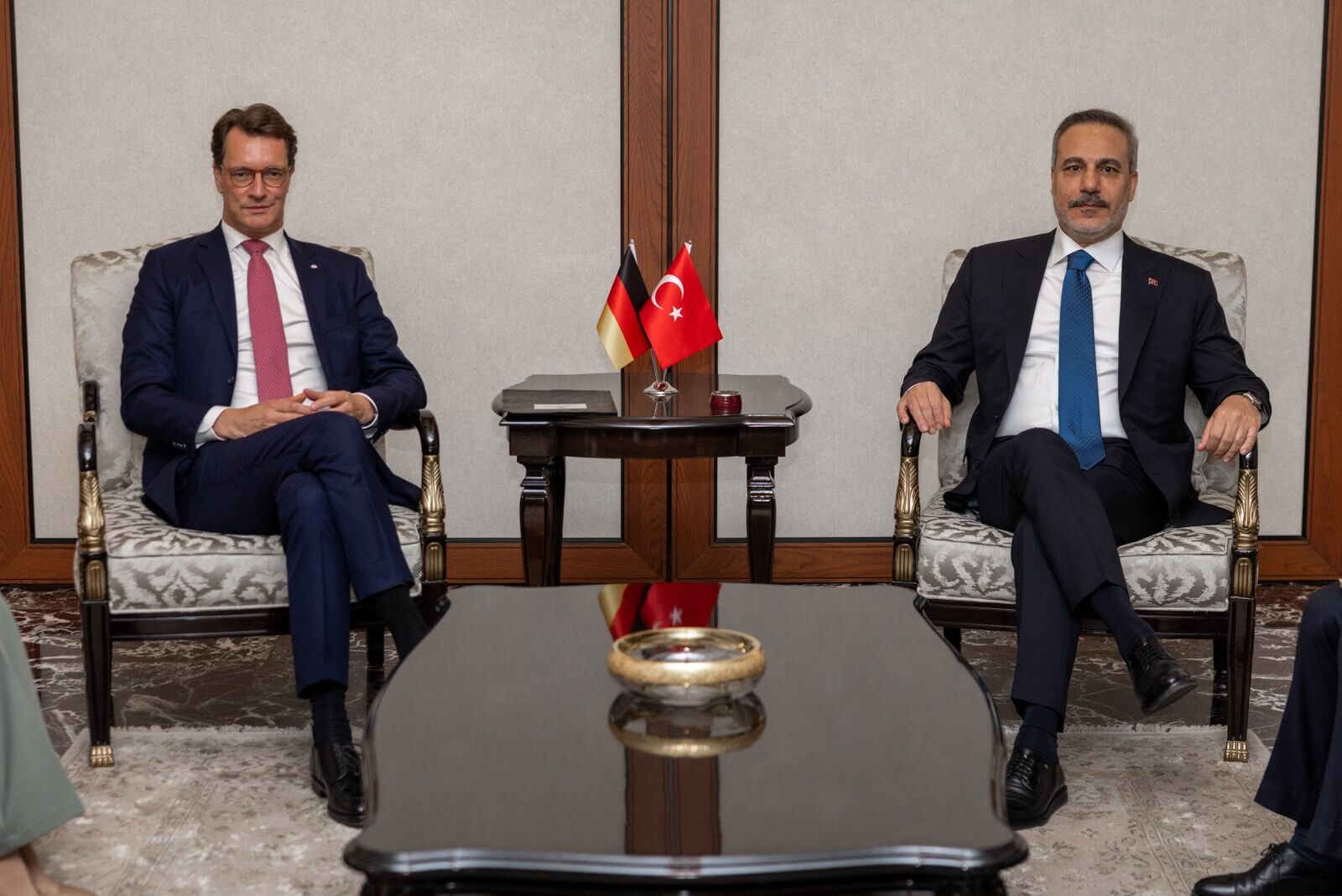 Bakan Fidan, Kuzey Ren-Vestfalya Eyaleti Başbakanı ile görüştü