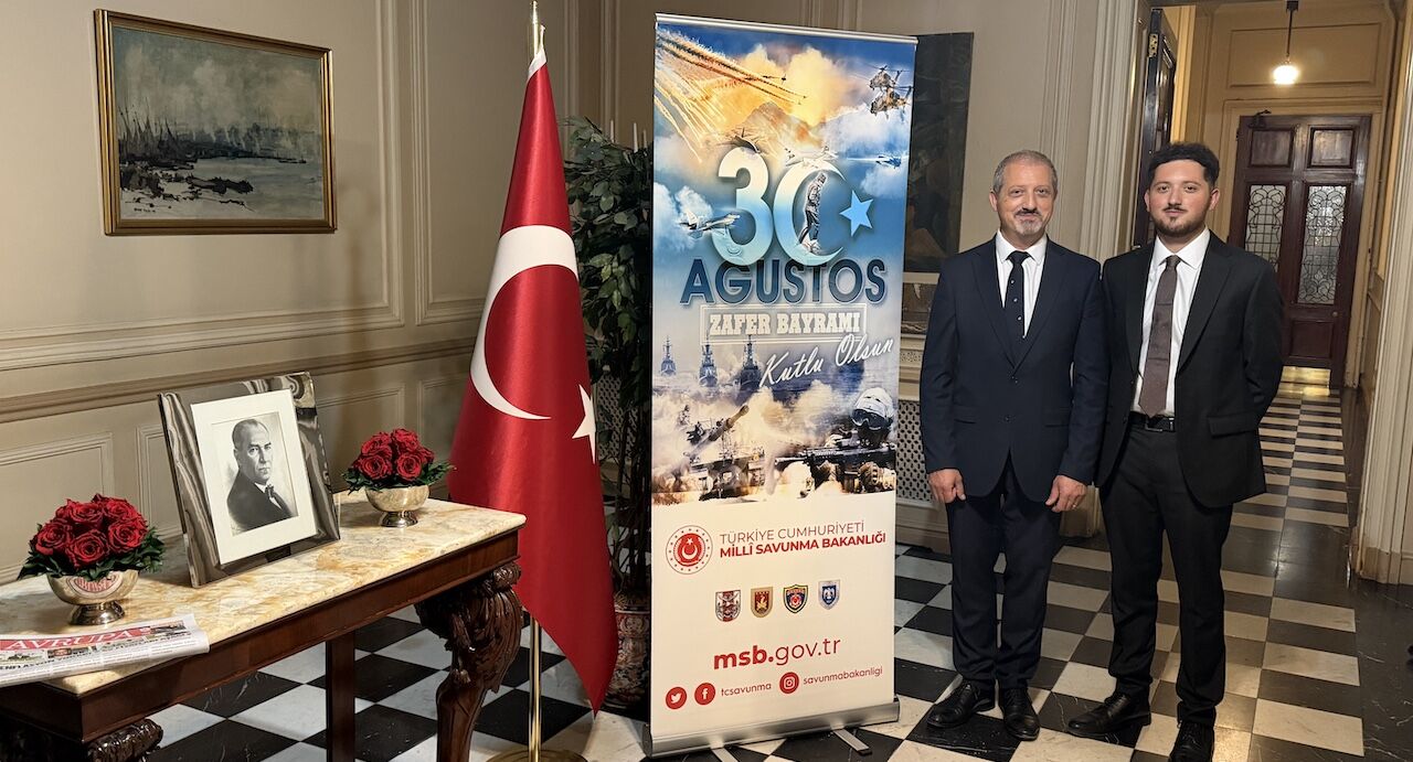 Londra Buyukelcisi Zafer Bayram 12