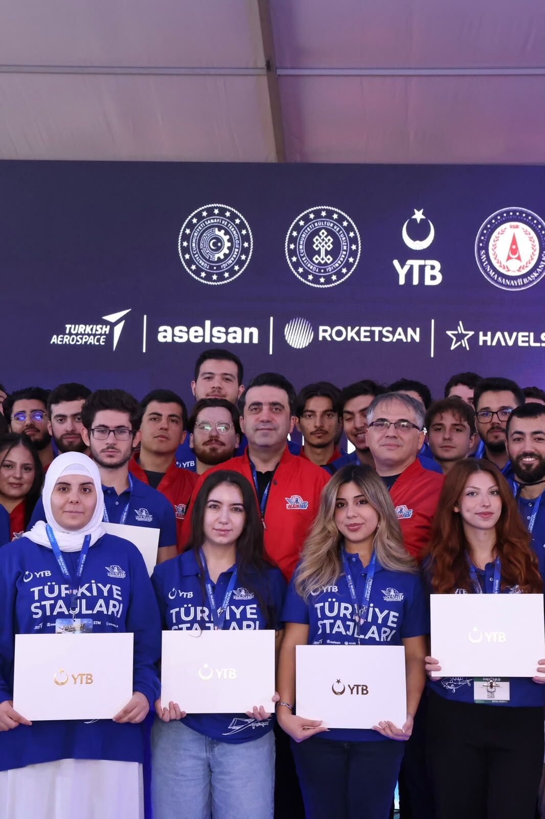 YTB gençleri TEKNOFEST’te Buluştu