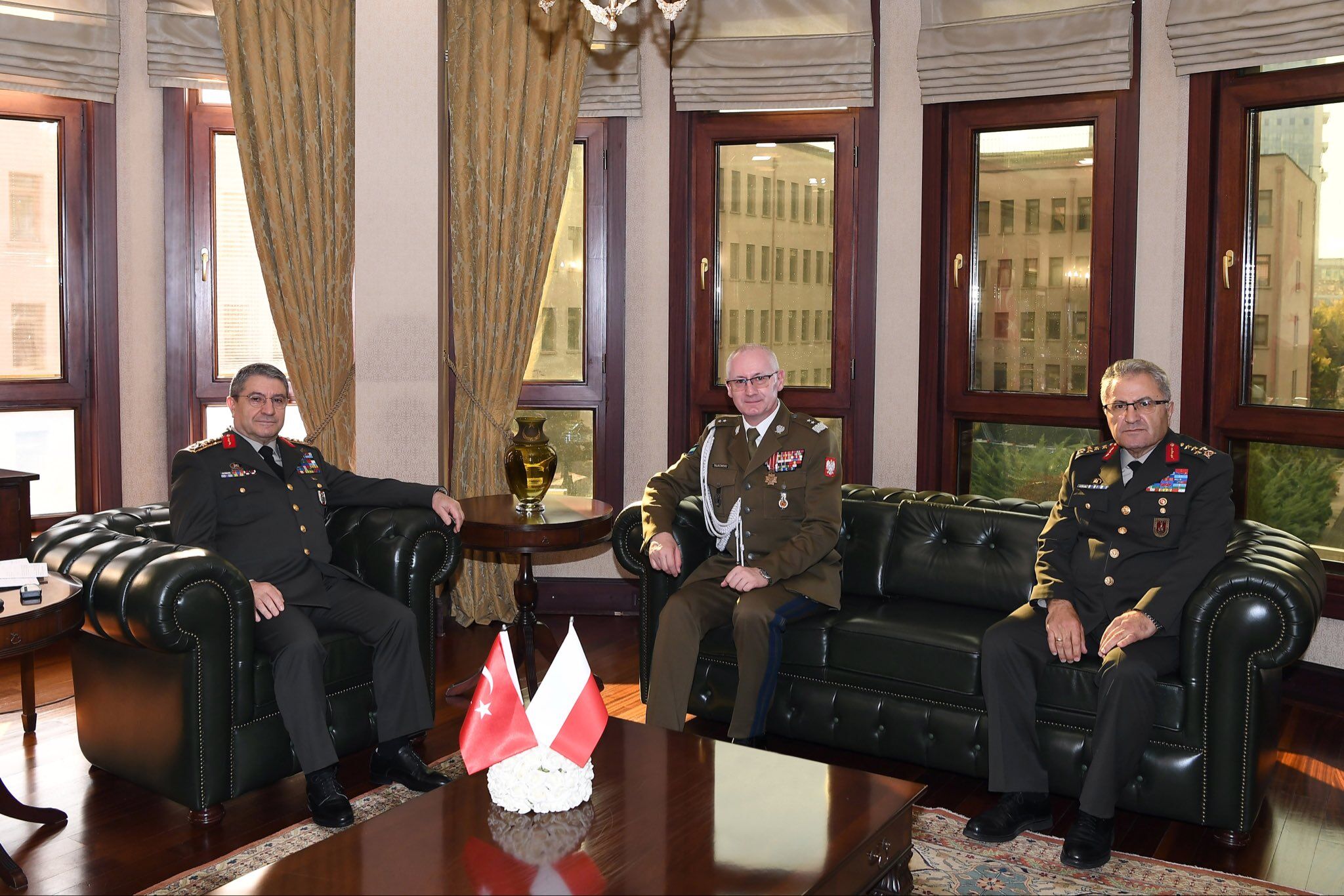 Genelkurmay Başkanı Bayraktaroğlu, Polonya Kara Kuvvetleri Müfettişi Tümgeneral Fajkowski'yi kabul etti