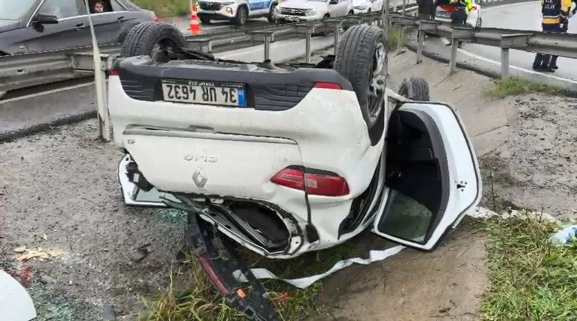 Göktürk'te virajı alamayan aracın takla attığı anlar kamerada