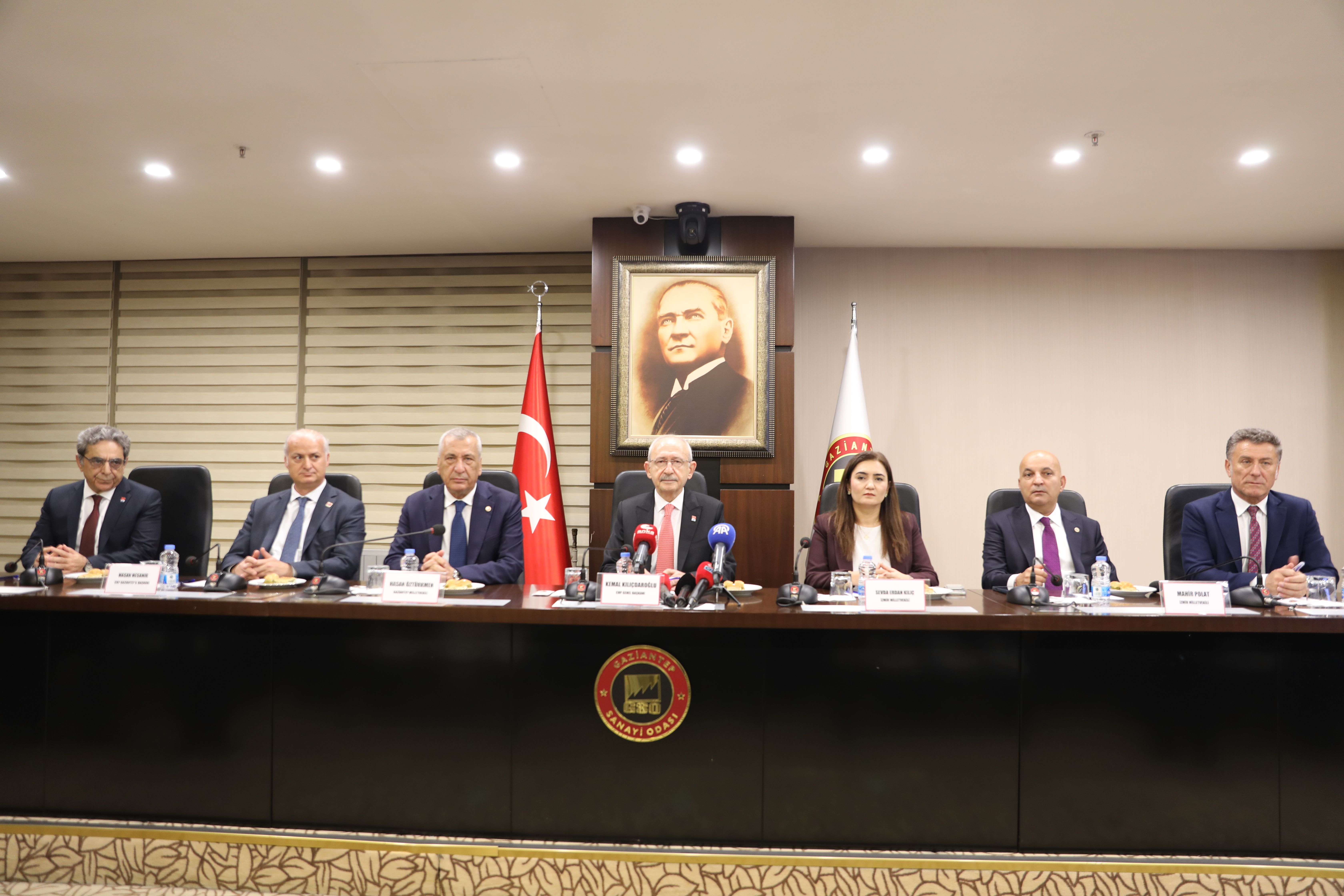 Kılıçdaroğlu: Türkiye, Orta Doğu'nun koçbaşıdır (2)