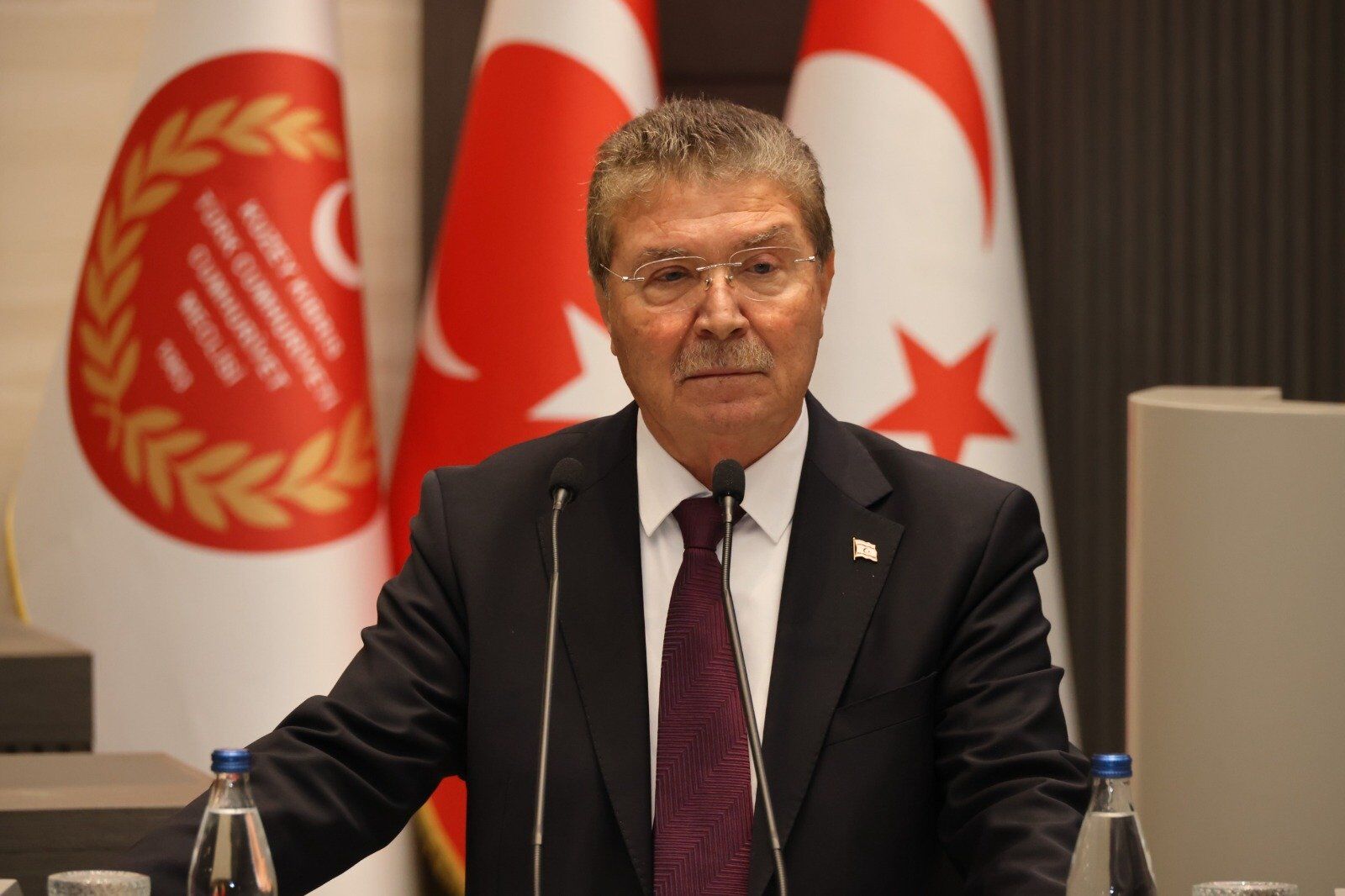 KKTC Başbakanı Üstel: Kıbrıs Türk halkı tehditlerle haklarından vazgeçirilemez