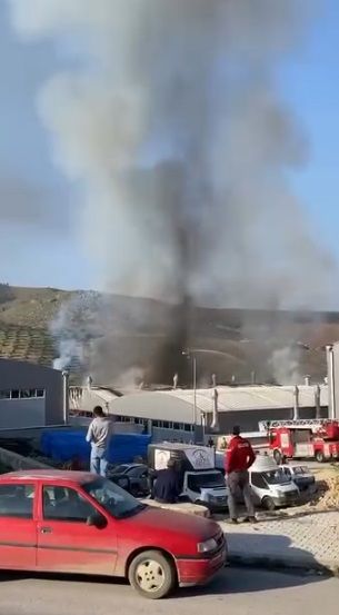 Mobilya fabrikasında yangın