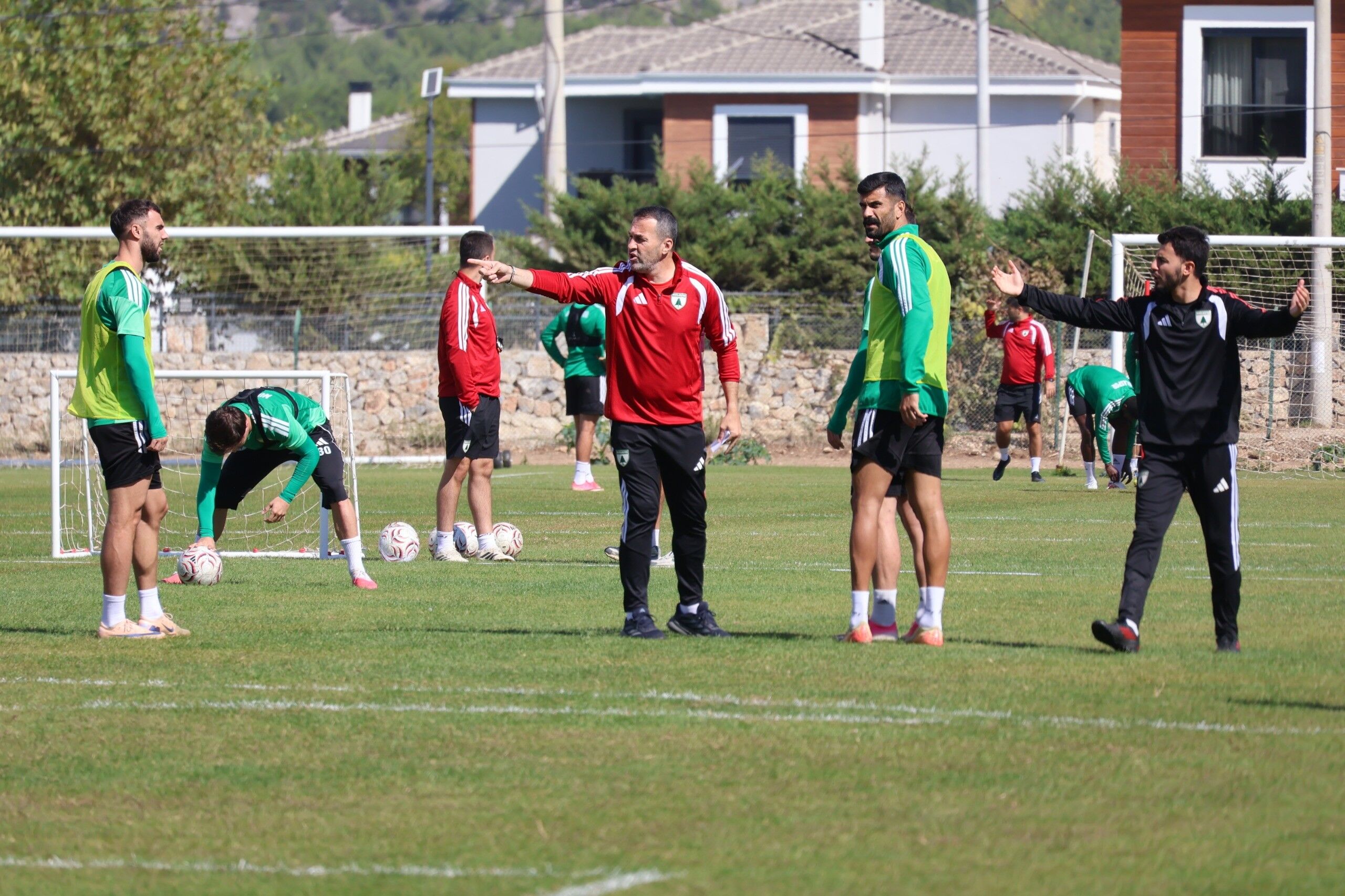 Muğlaspor'u 13 günde dört zorlu maç bekliyor