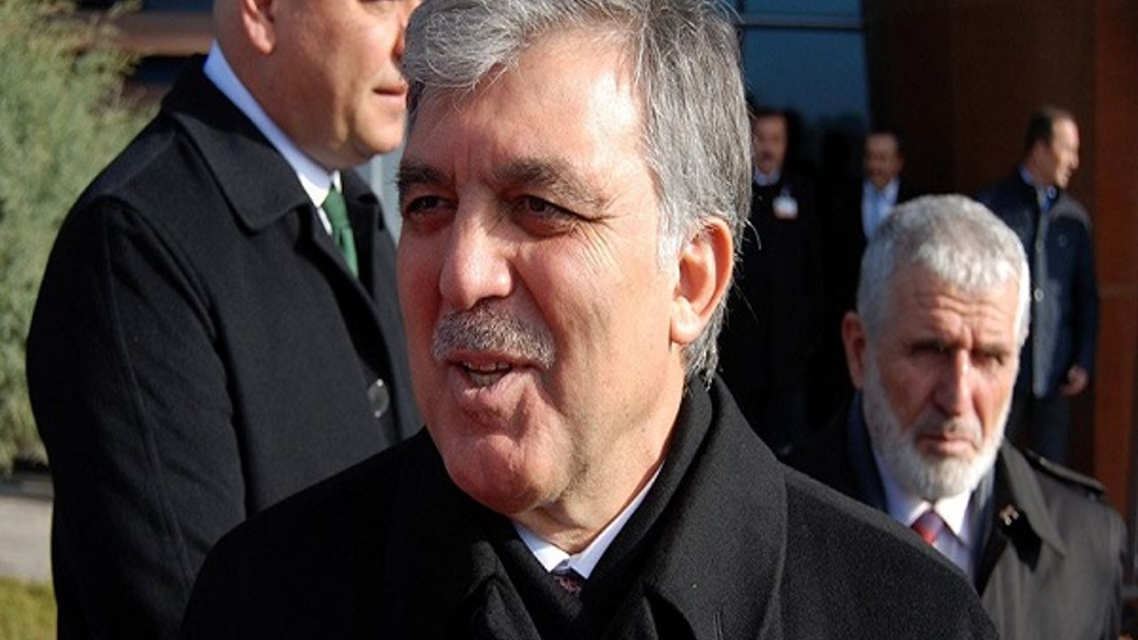 Abdullah Gül gazetecilerin OHAL sorusunu yanıtsız bıraktı
