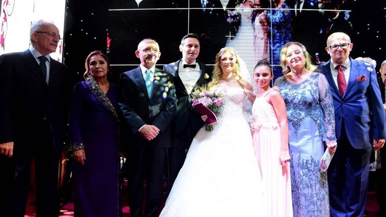 Kemal Kılıçdaroğlu’nun oğlu nişanlısı Mine Alşan ile dünyaevine girdi