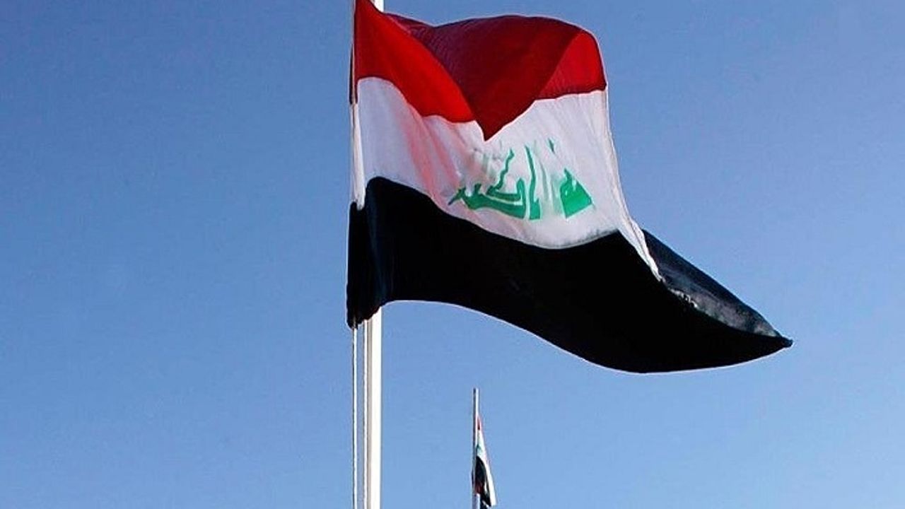 Irak'ın yeni hükümeti ilk toplantısını Yeşil Bölge dışında gerçekleştirdi