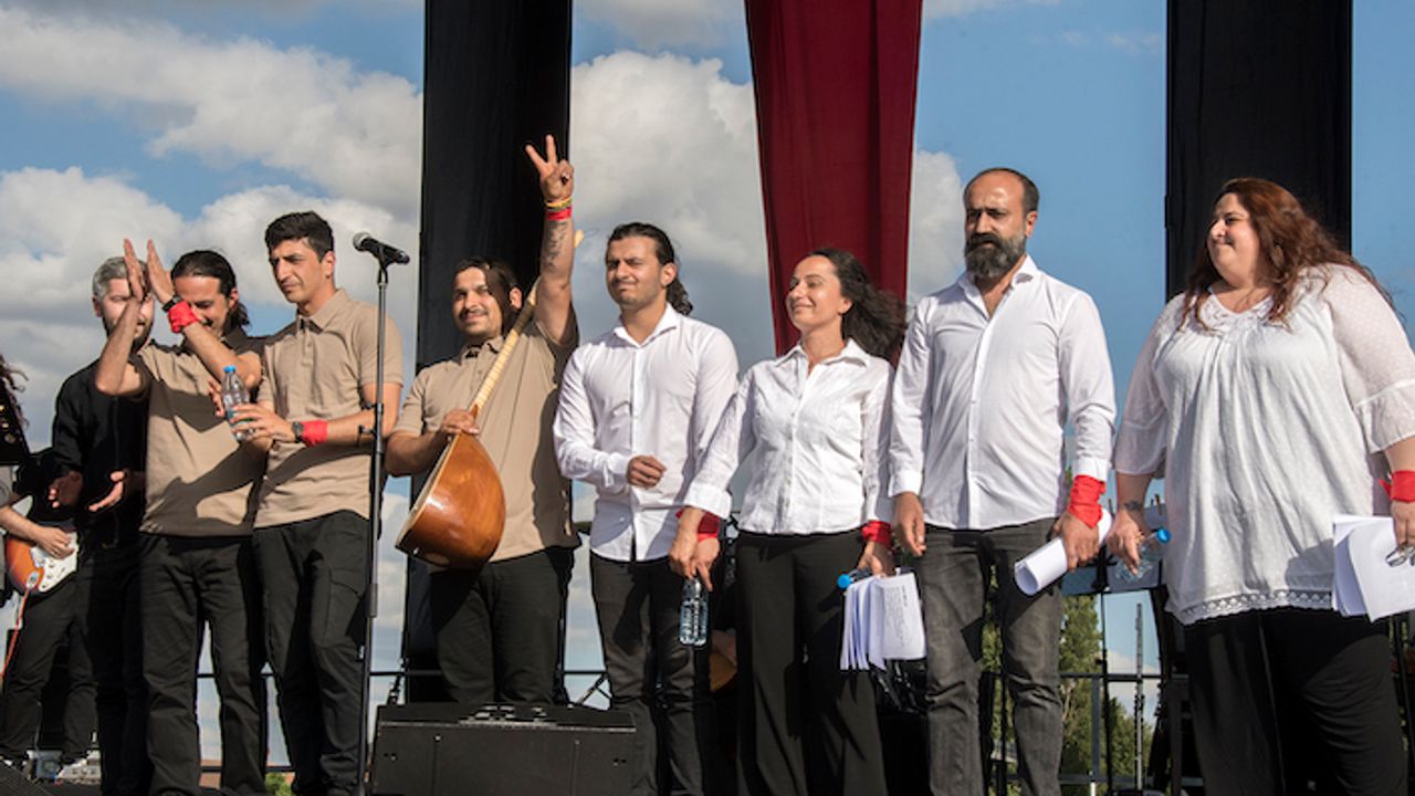 Londra Pir Sultan Kültür Merkezi 1. Kültür Sanat Festivalini Gerçekleştirdi