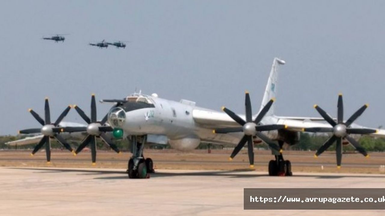Rus uçakları, Karadeniz'de ABD uçaklarını önledi