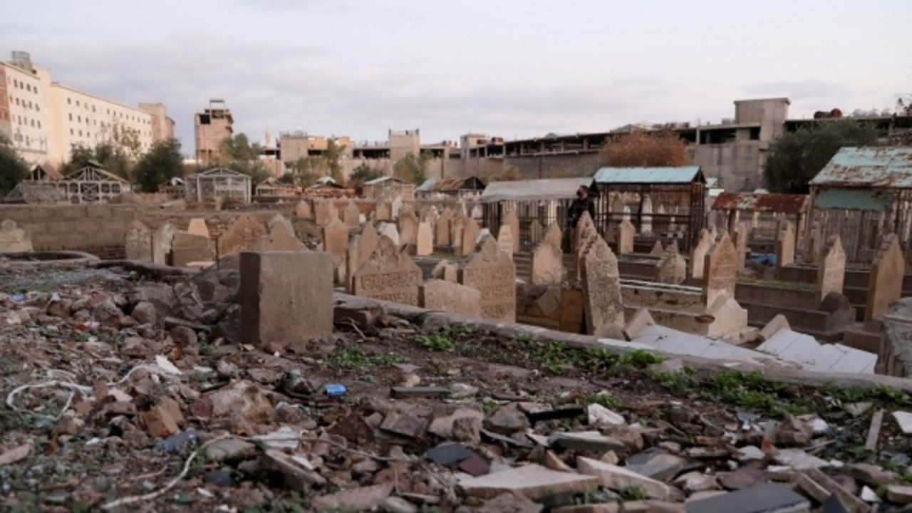 Tarihi Türkmen mezarlığı onarılmayı bekliyor, Erbil'de 1400 yllık tarihi geçmişi var
